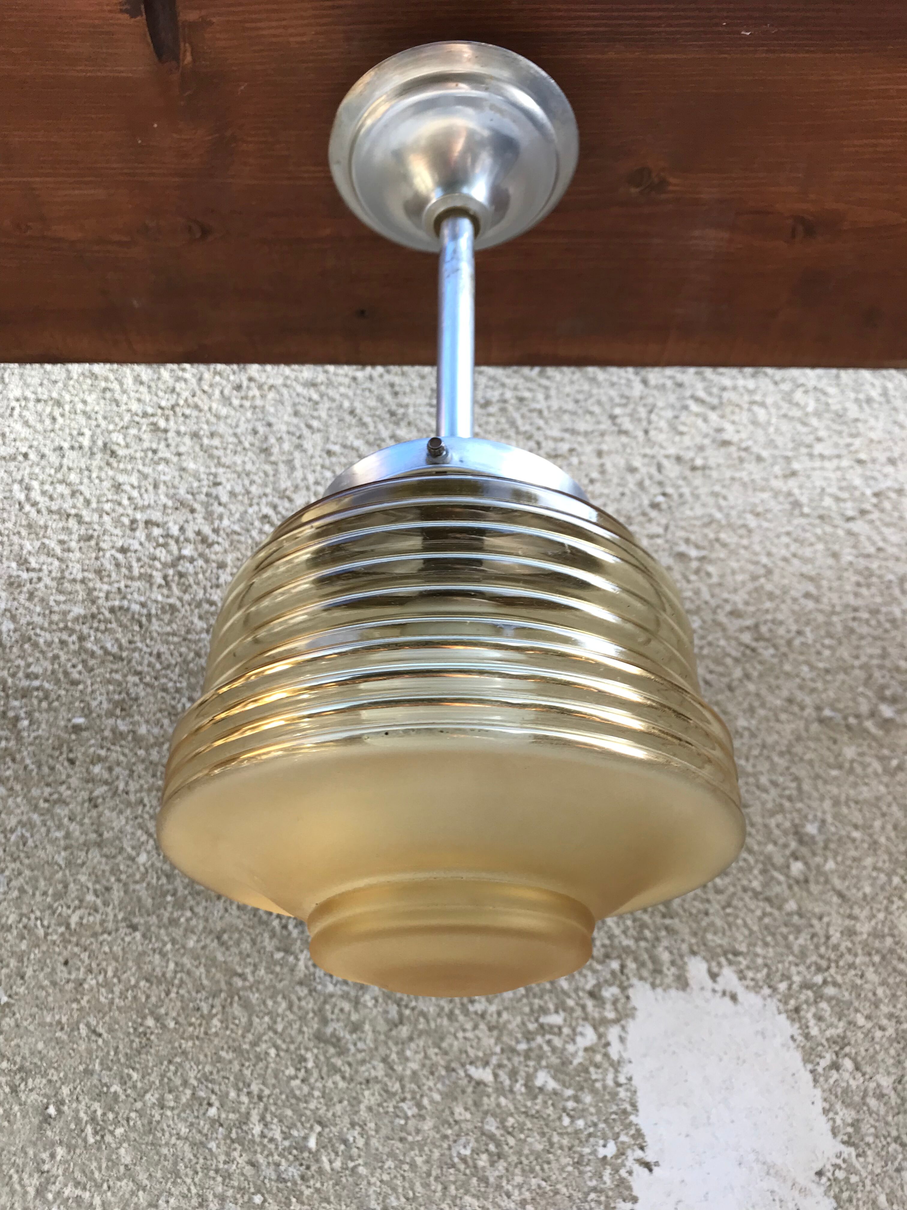 Hanging art deco glass yellow + alu vintage support