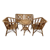 Victorian-style rattan lounge from the 1920s.