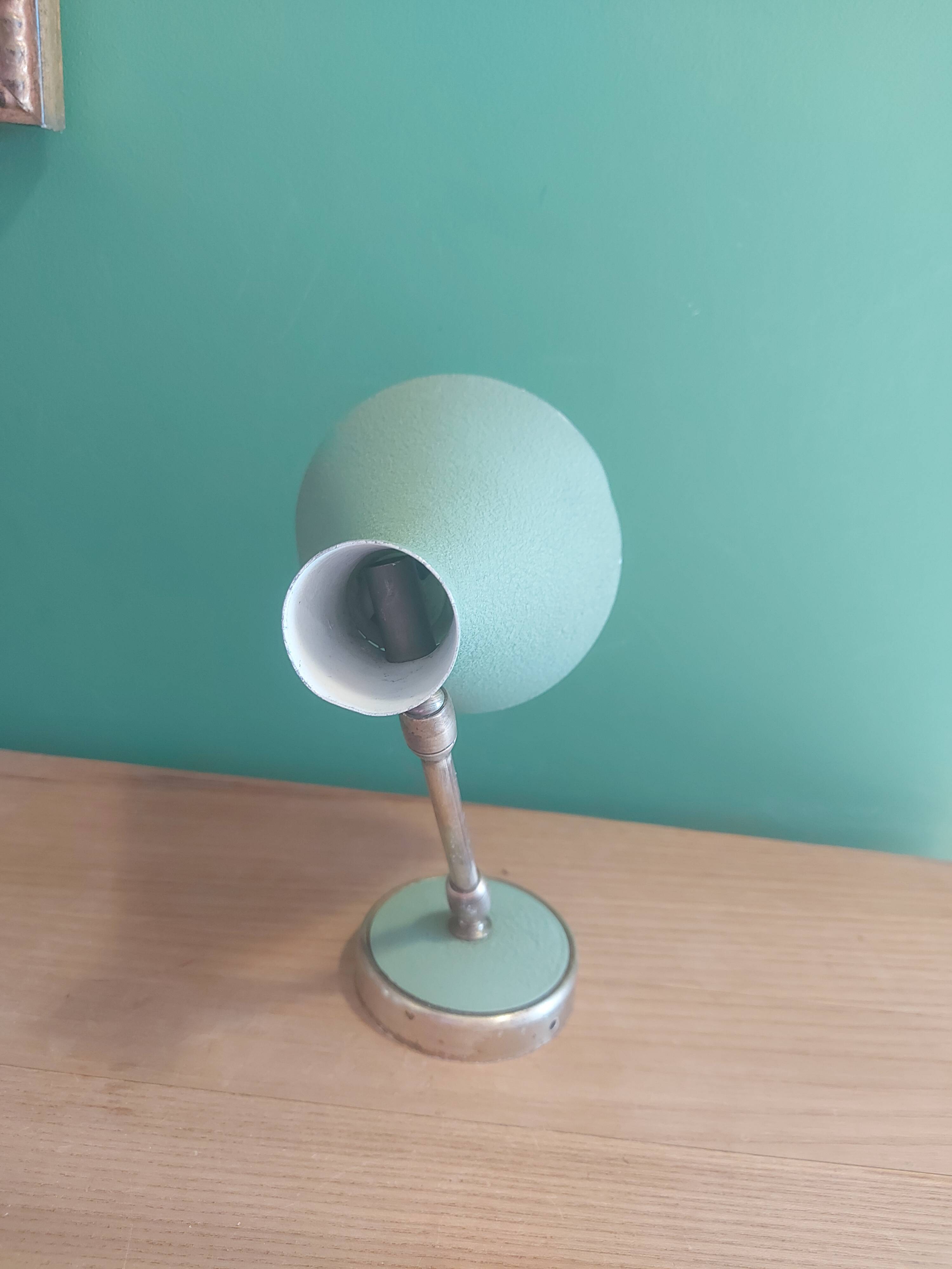 Wall lamp from the 60 diabolo