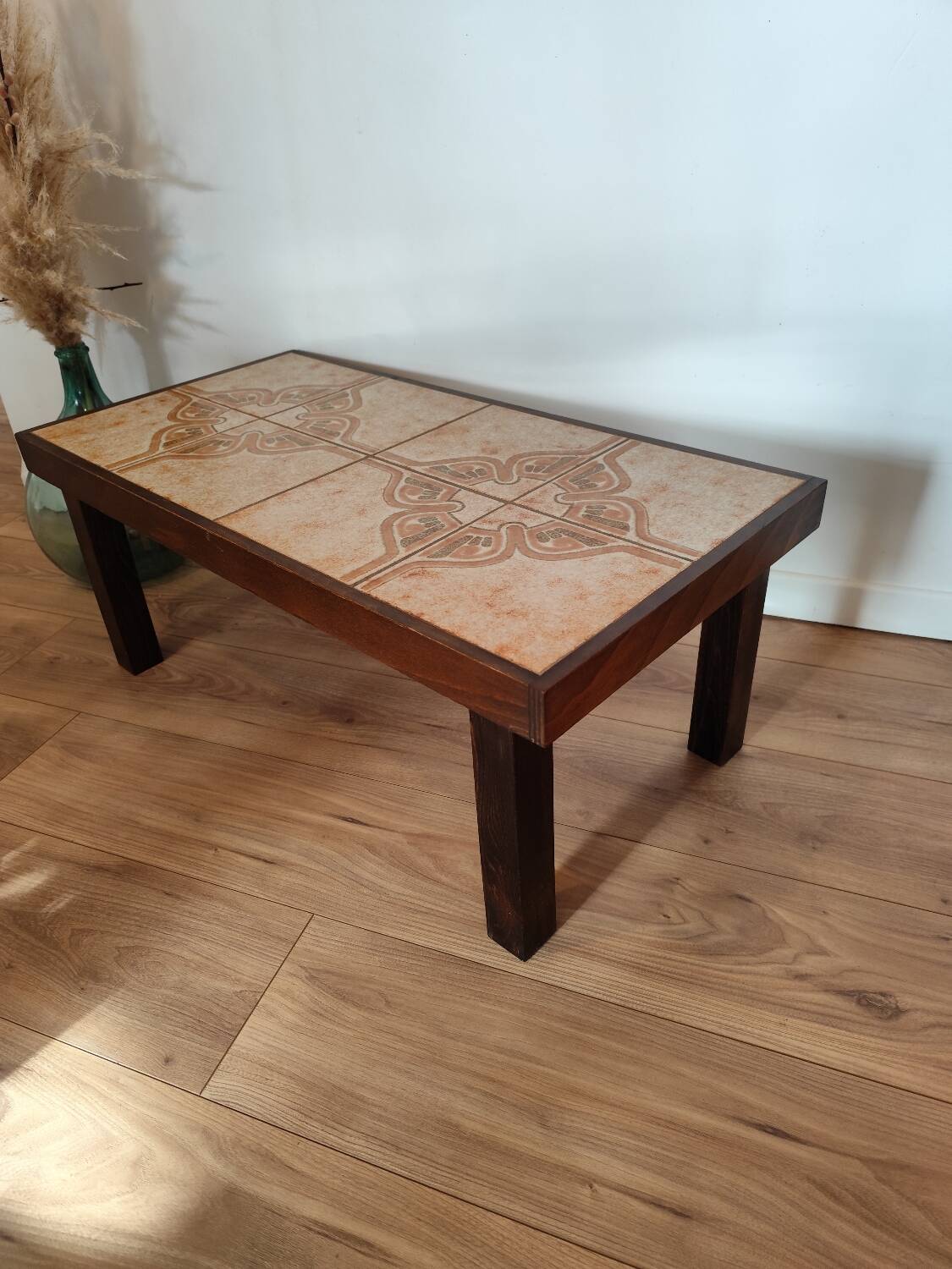 Vintage coffee table in ceramic and wood