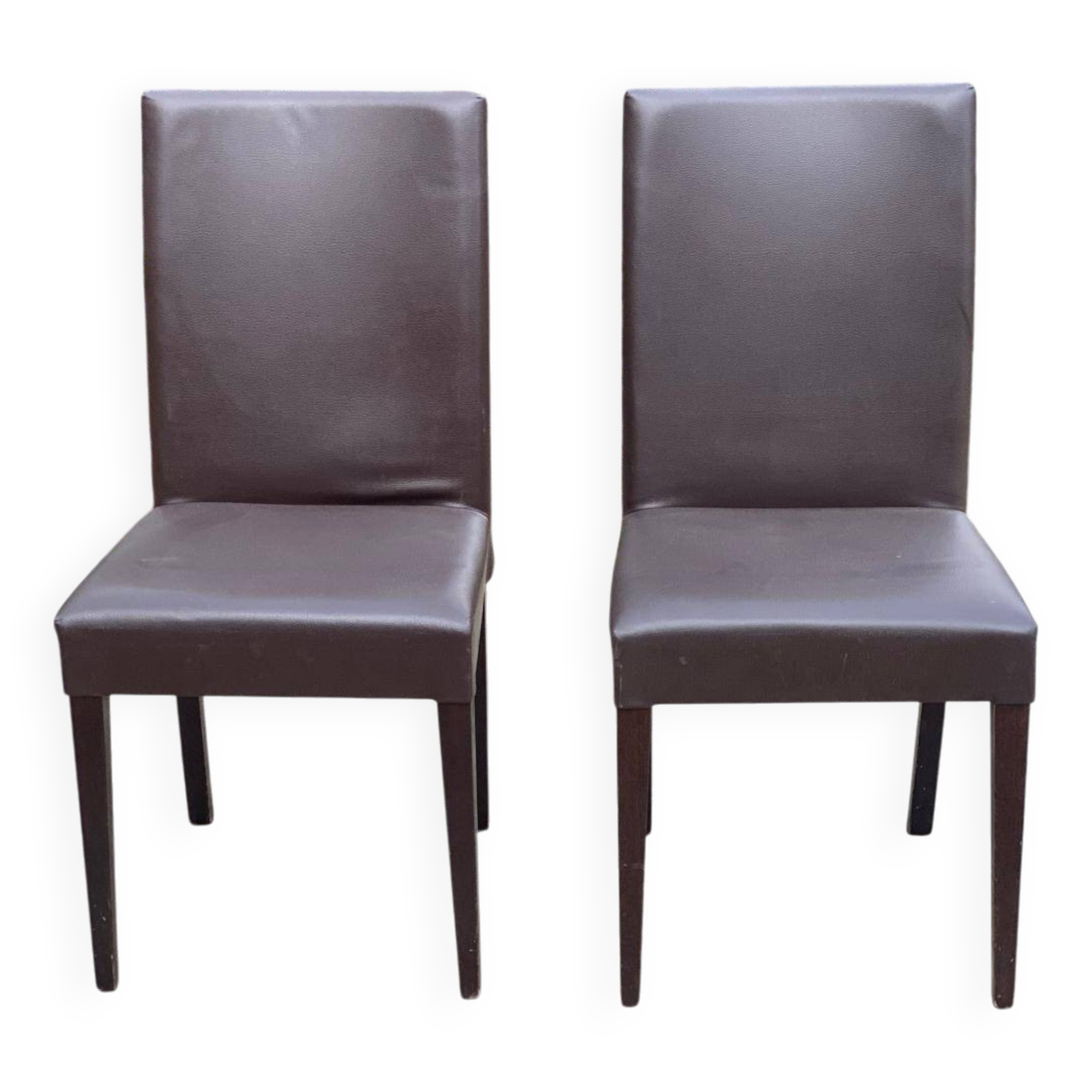 2 Italian Vega chairs in brown leather with high back