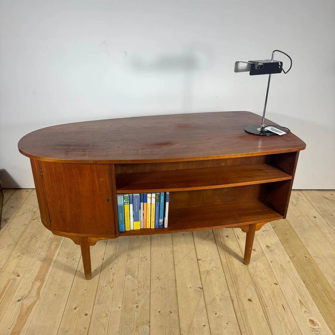 Vintage teak desk by H.P. Hansen – Mid-century elegance for refined interiors