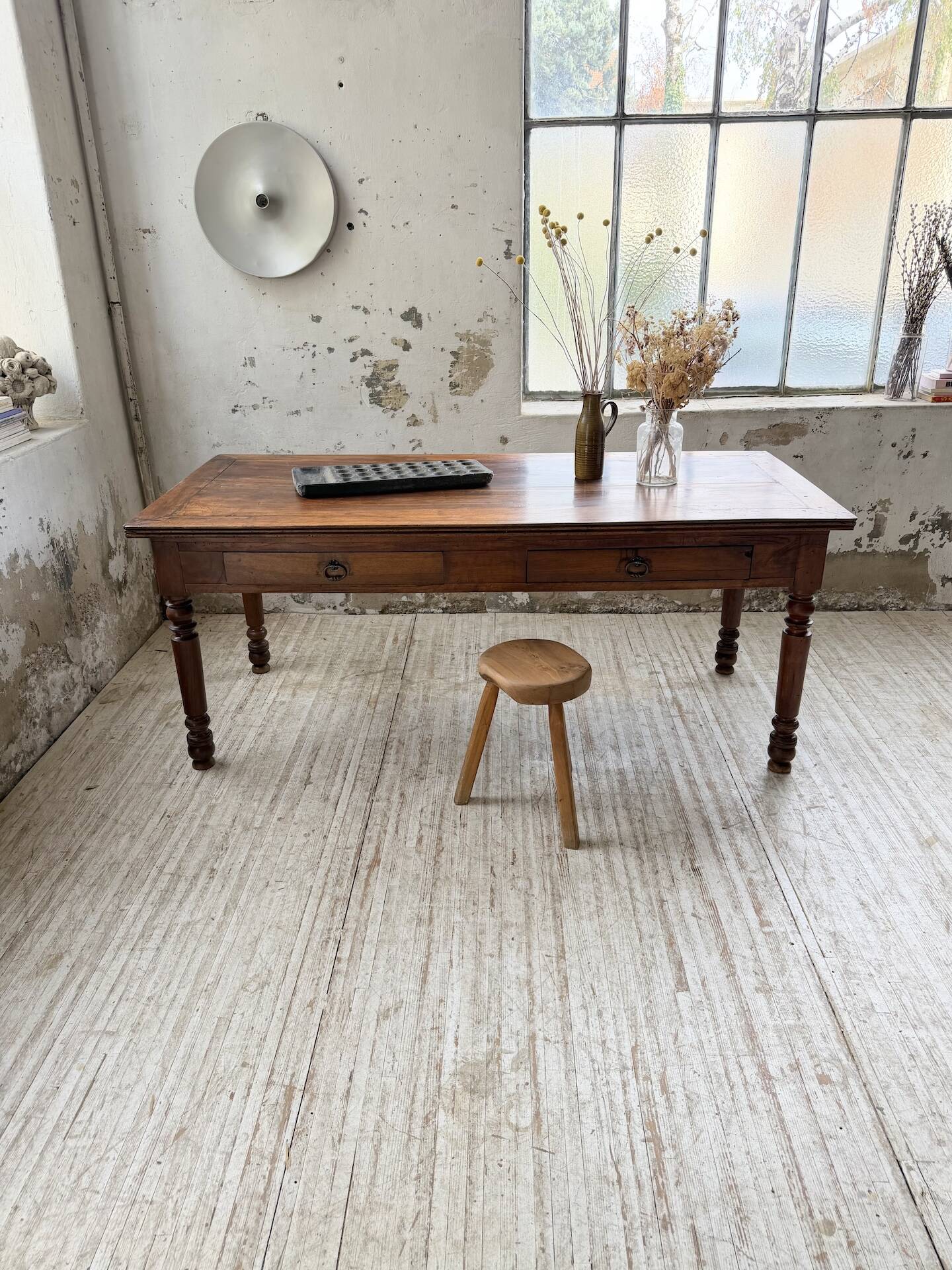 Table de ferme ou table de drapier noyer massif 1900