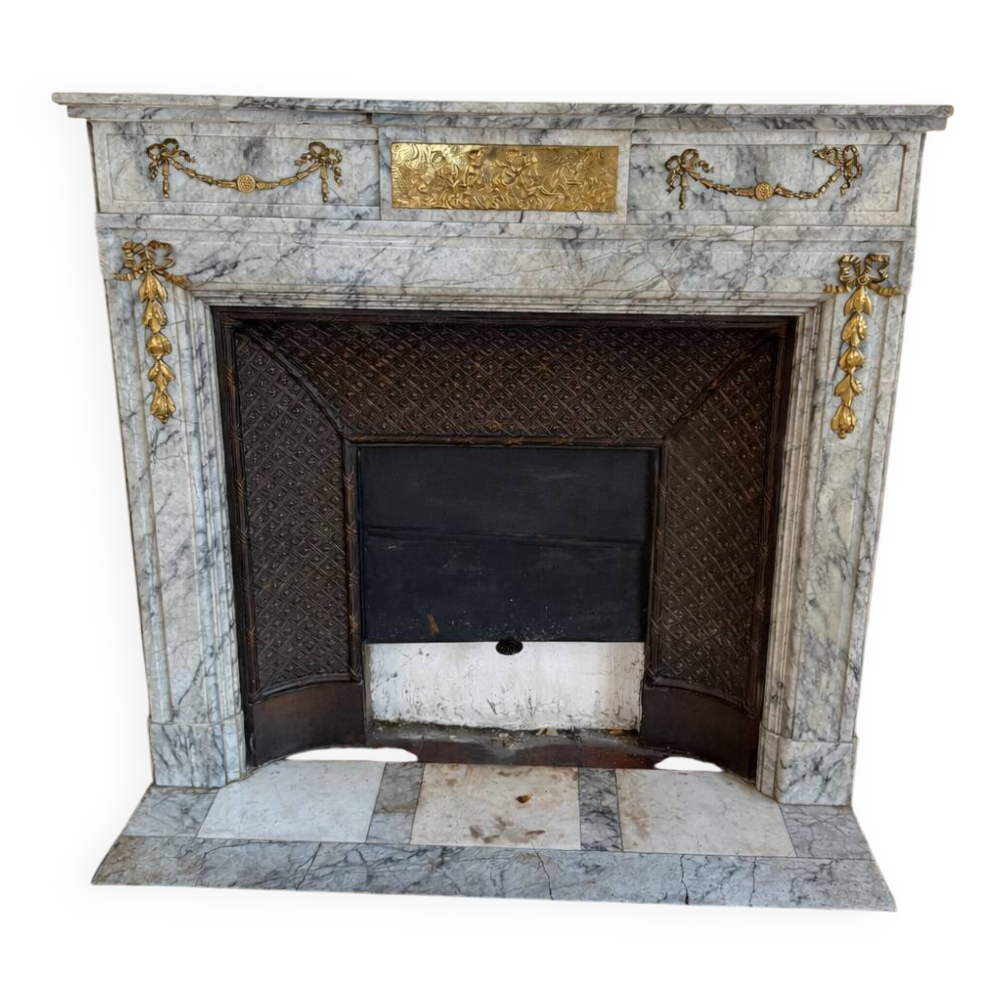 Louis XVI fireplace in veined grey marble with original gilded bronzes from the 19th century.