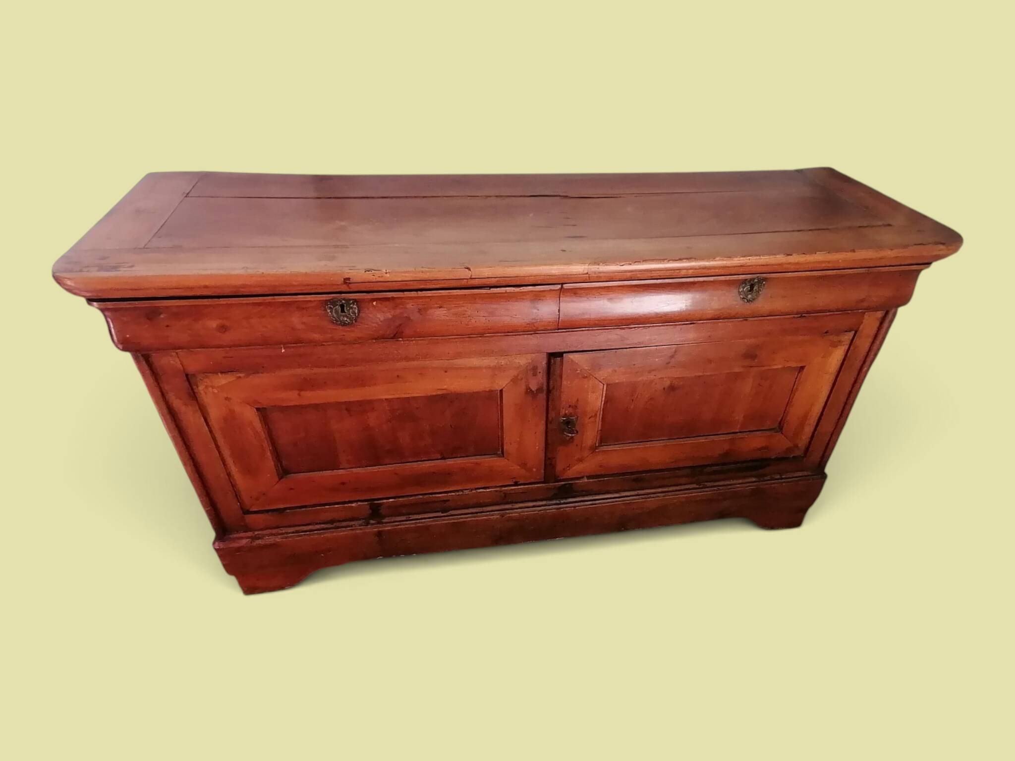 Sideboard very much in solid wood - Louis Philippe style.