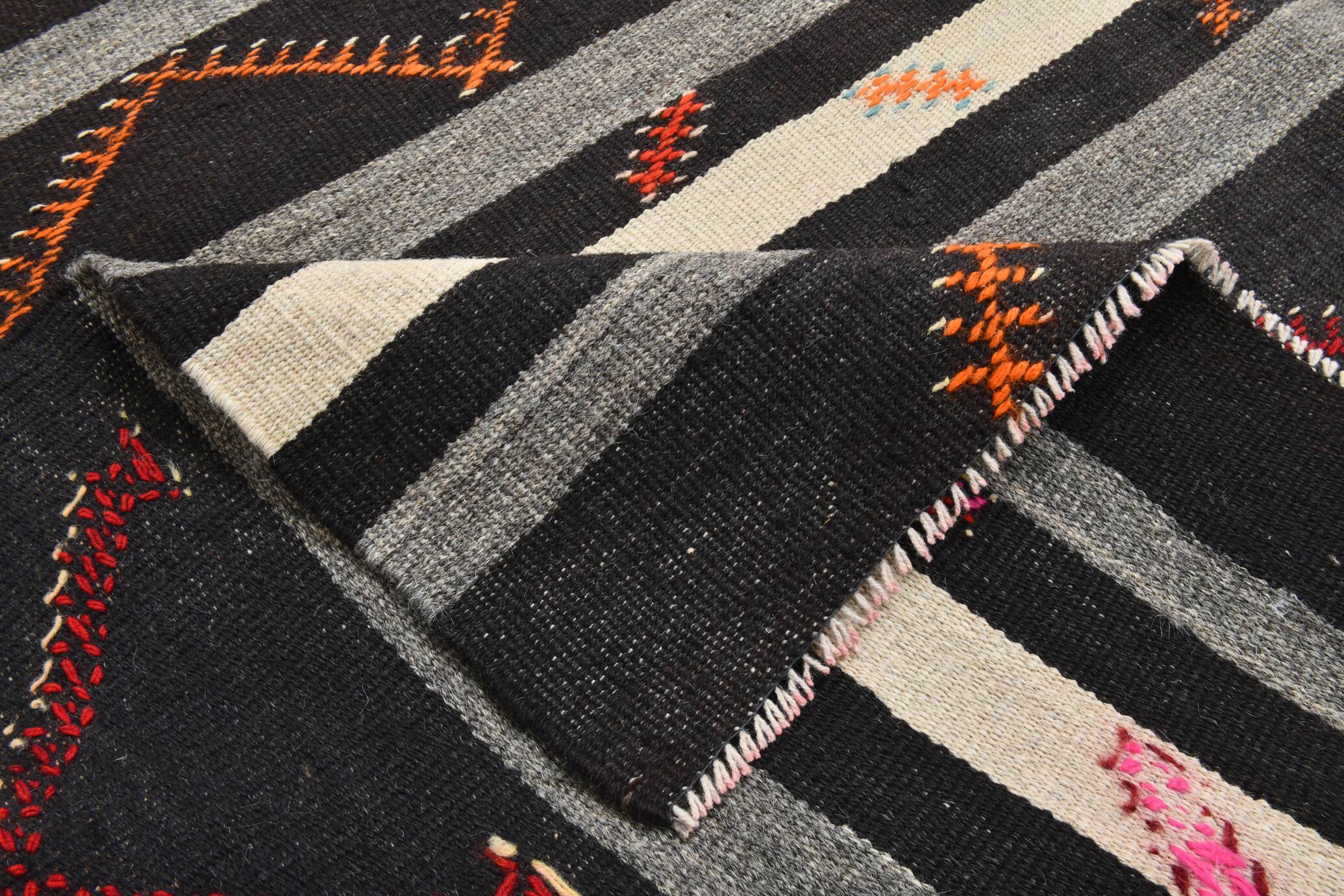 7x10 Black & Cream Large Vintage Kilim Rug, 204x300Cm