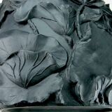 Black resin vase Lotus publisher VGnewtrend