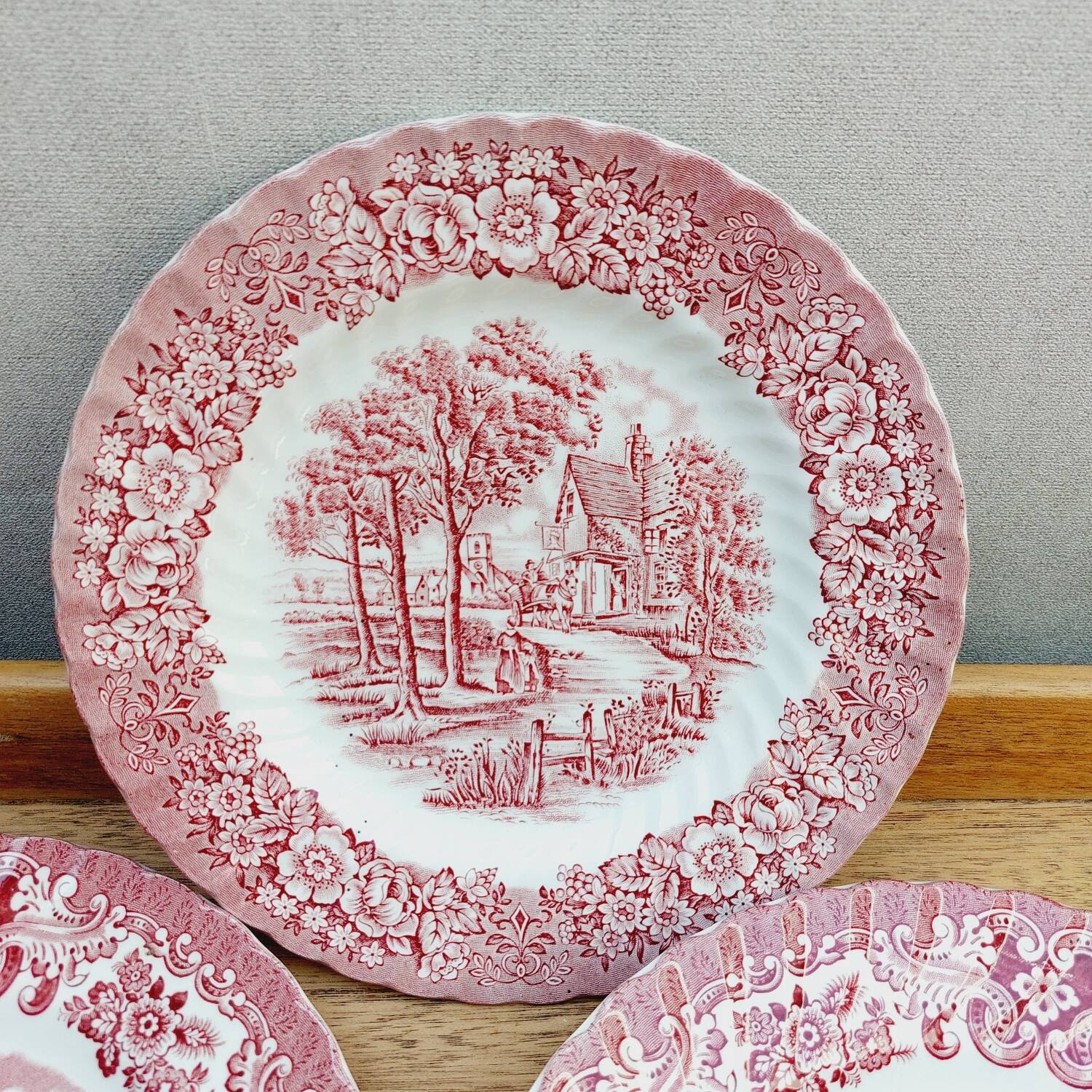 8 English Ironstone decor plates