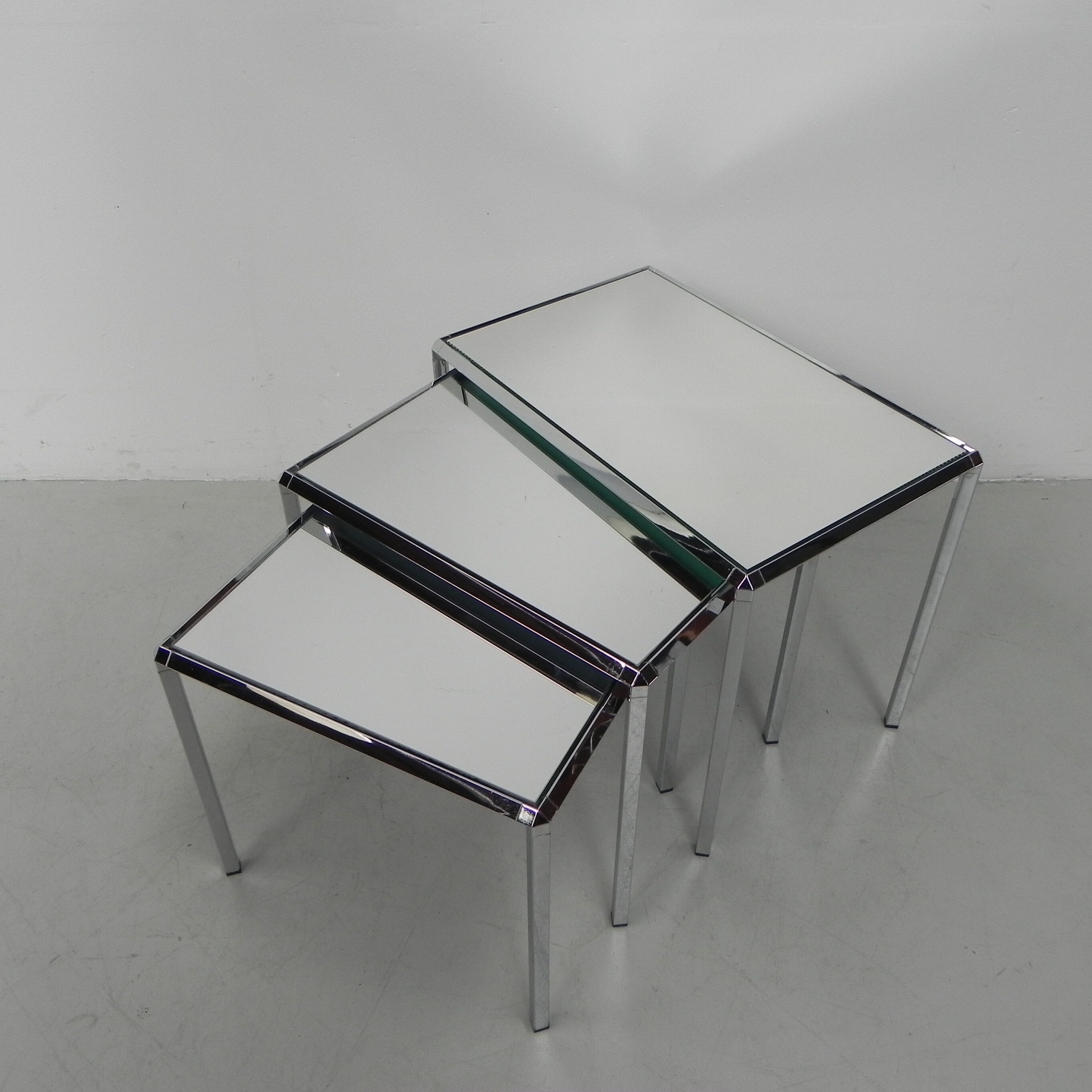3 nesting tables with mirror glass