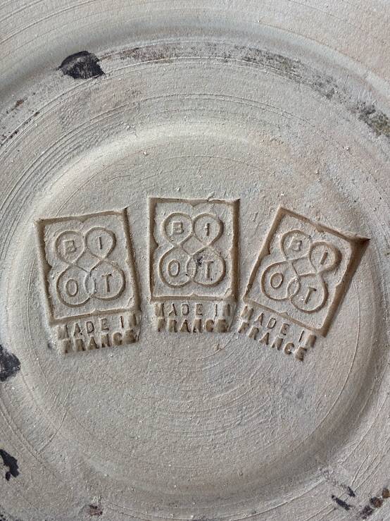 Large decorative ceramic plate (39.5 cm) signed Biot