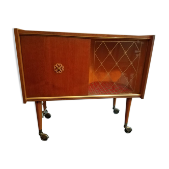 Furniture bar with wheels