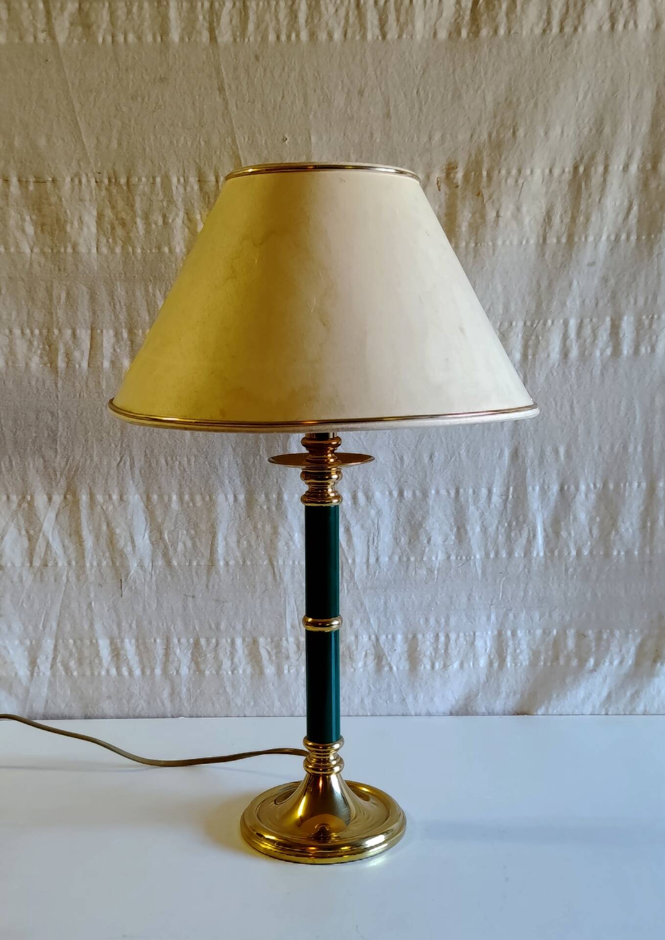English table lamp base in gilded brass - mid 20th century.