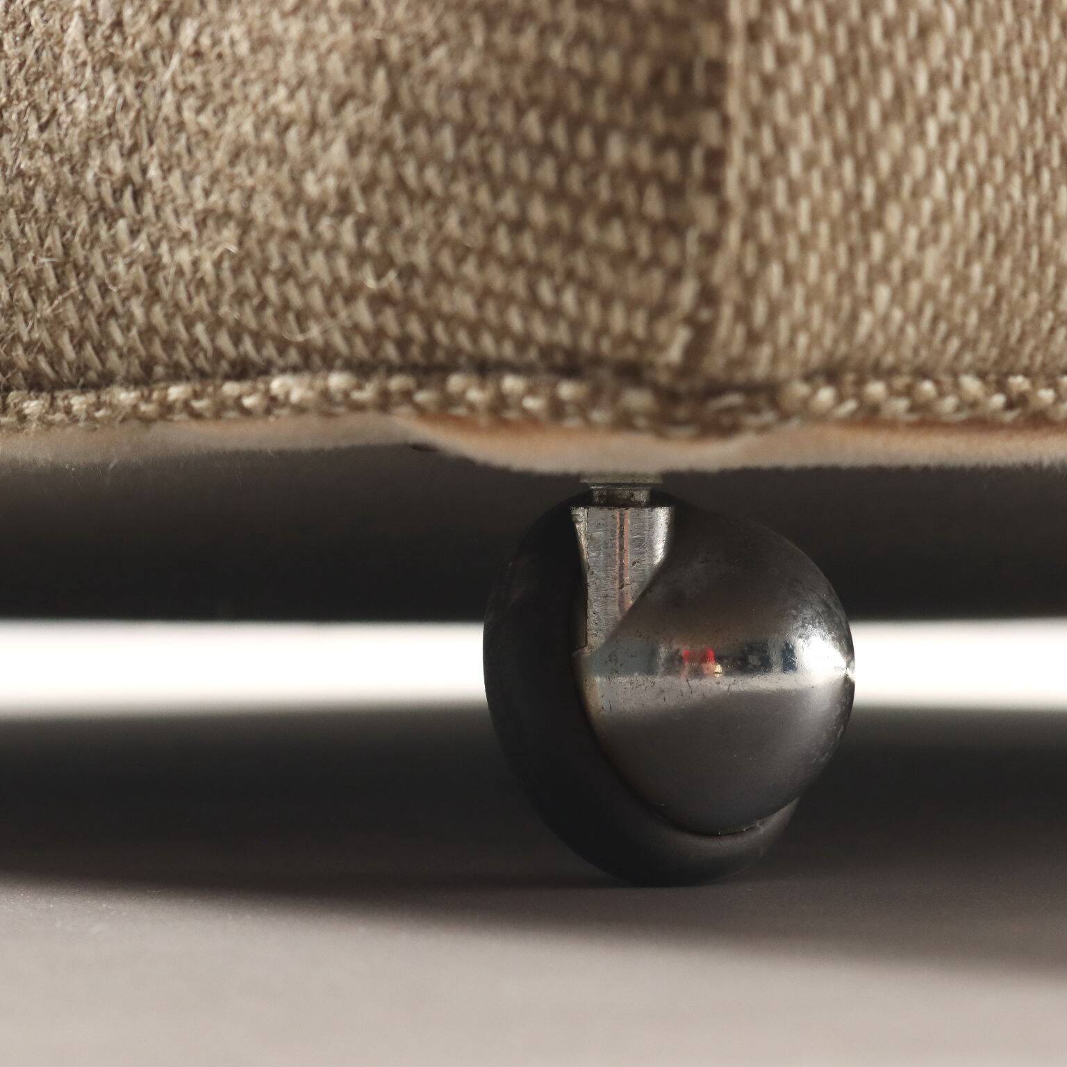 Paire de fauteuils des années 1960