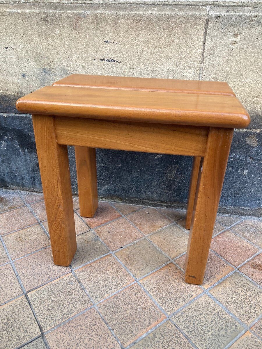 Paire de tabourets en orme, Maison Regain, v.1980