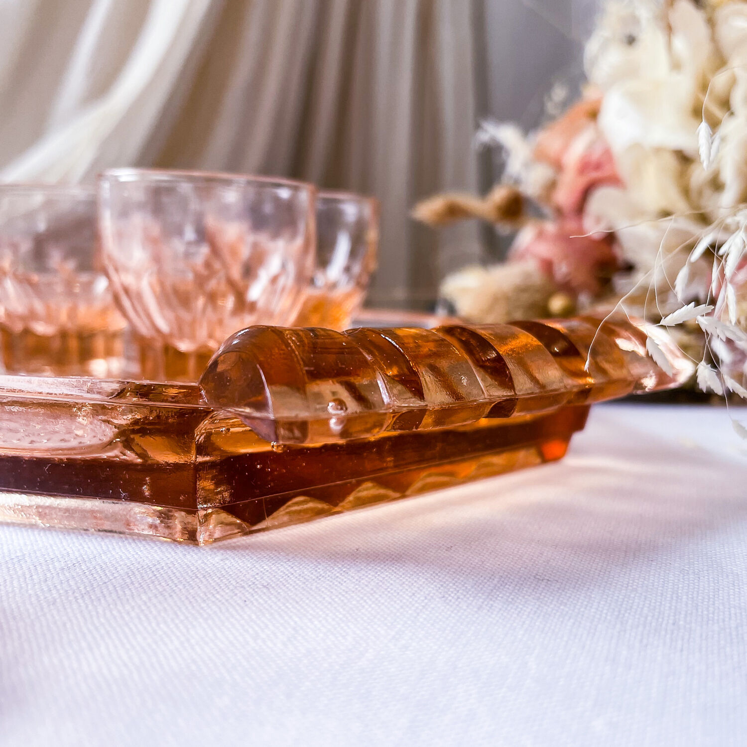 Art Deco Liquor Service