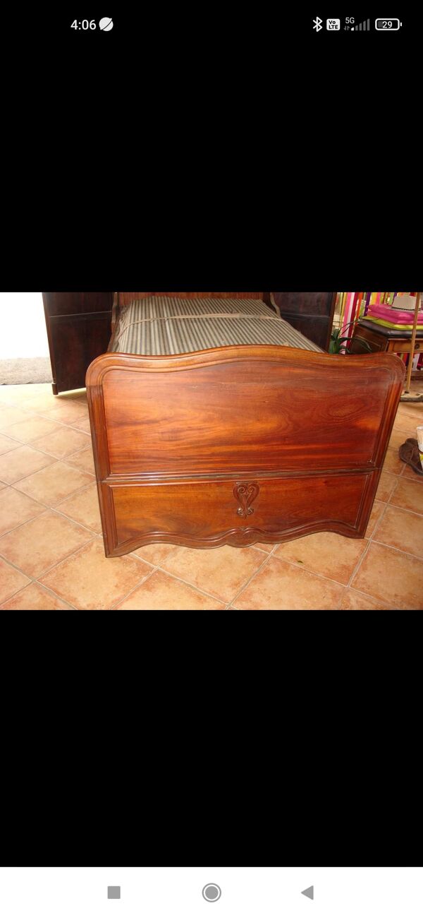 Armoire bonnetière transformable 1872 par Guiraud à Lyon