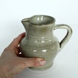 Small pitcher in gres