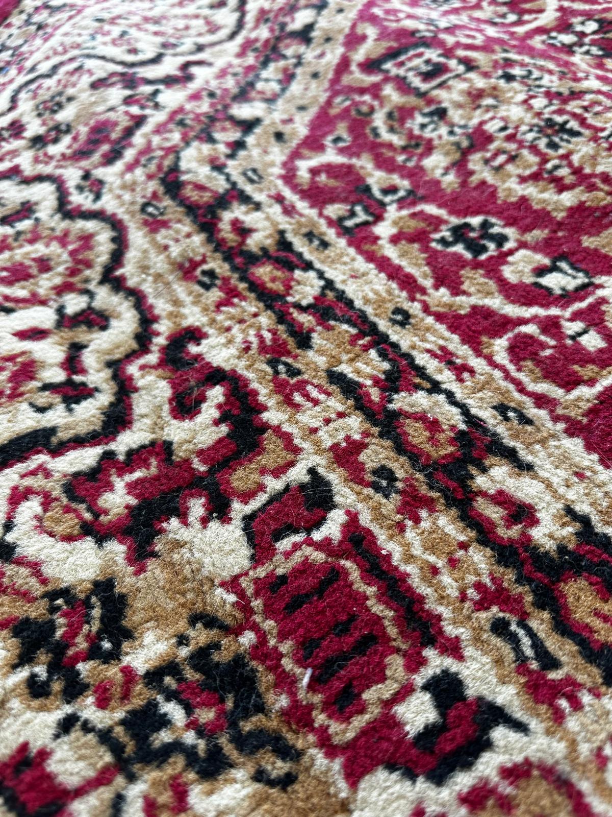 Oriental octagonal rug 190cm in diameter