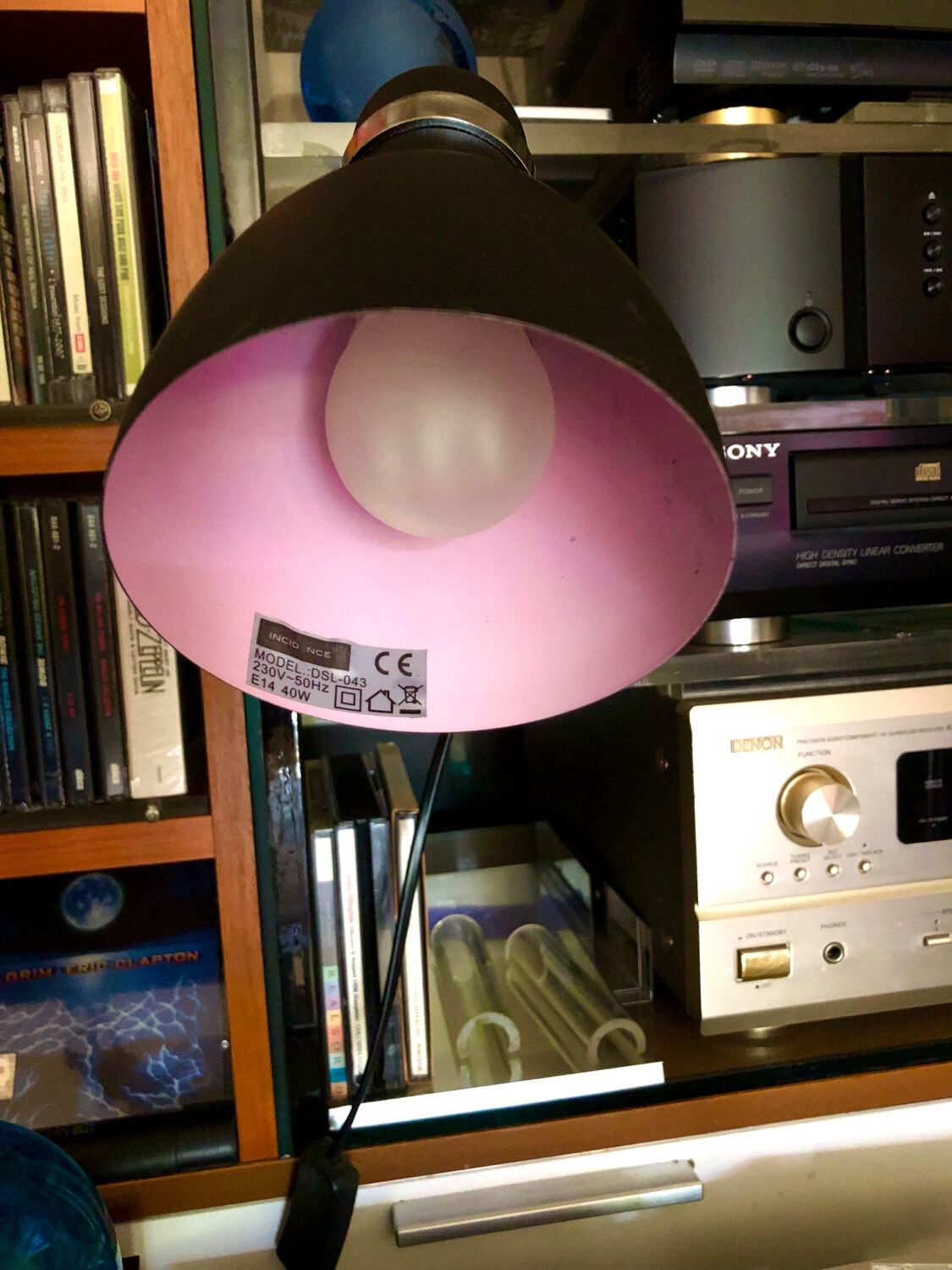 Black/pink clip spotlight