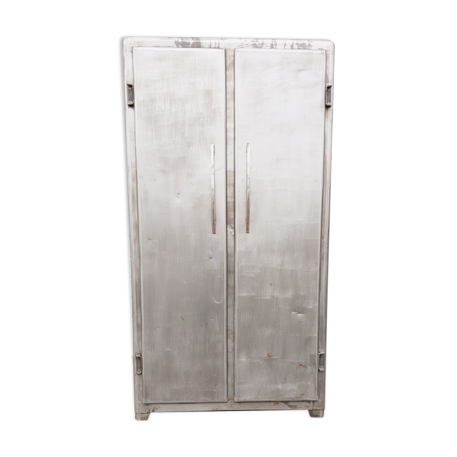 Armoire métallique vintage