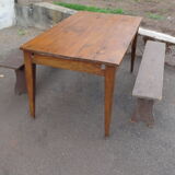 Country table and benches