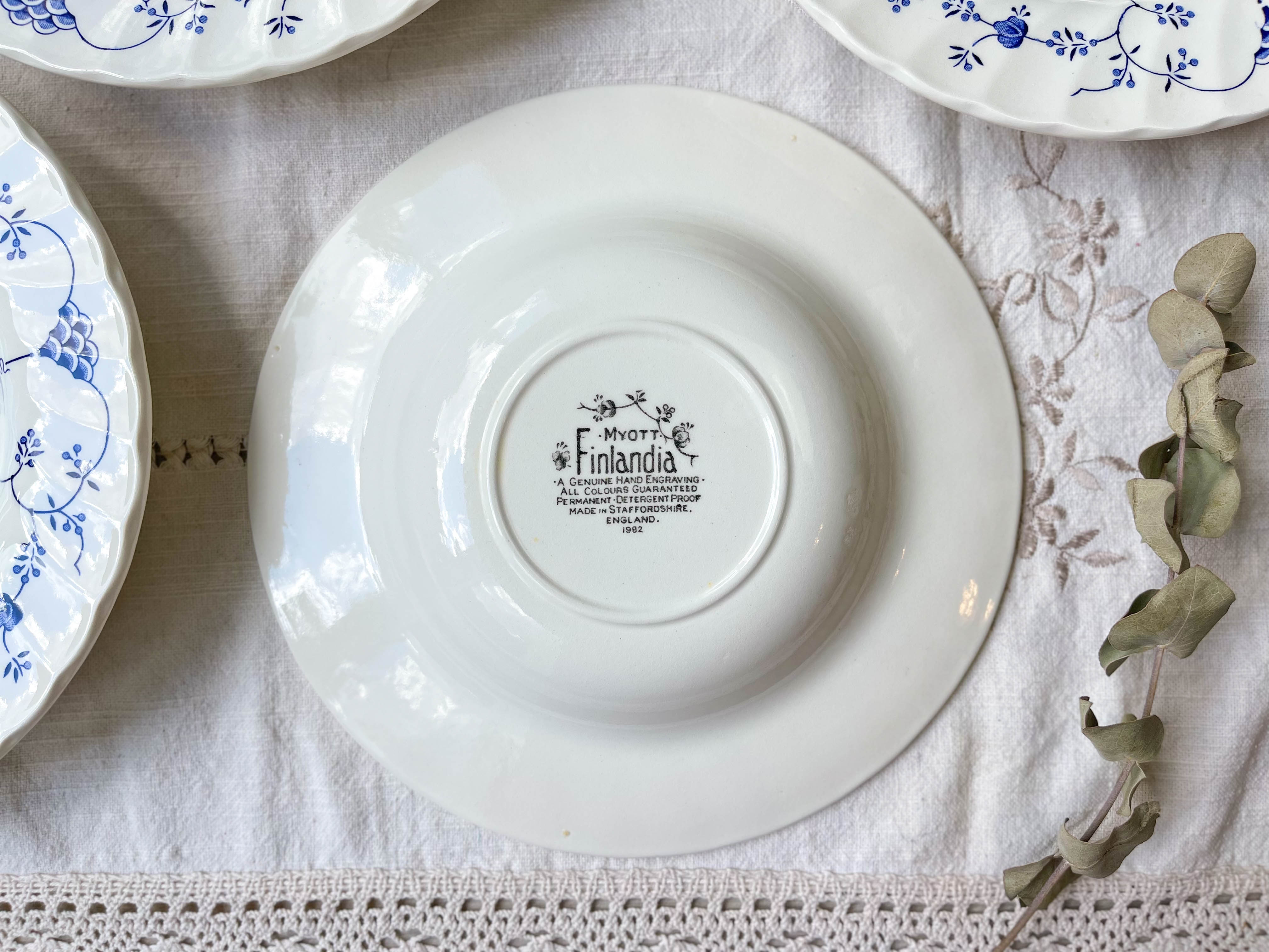 6 hollow plates myott staffordshire finlandia