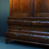 Bombe armoire hollandaise xviiie siècle