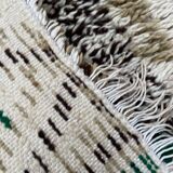 Moroccan beni ouarain Berber rug