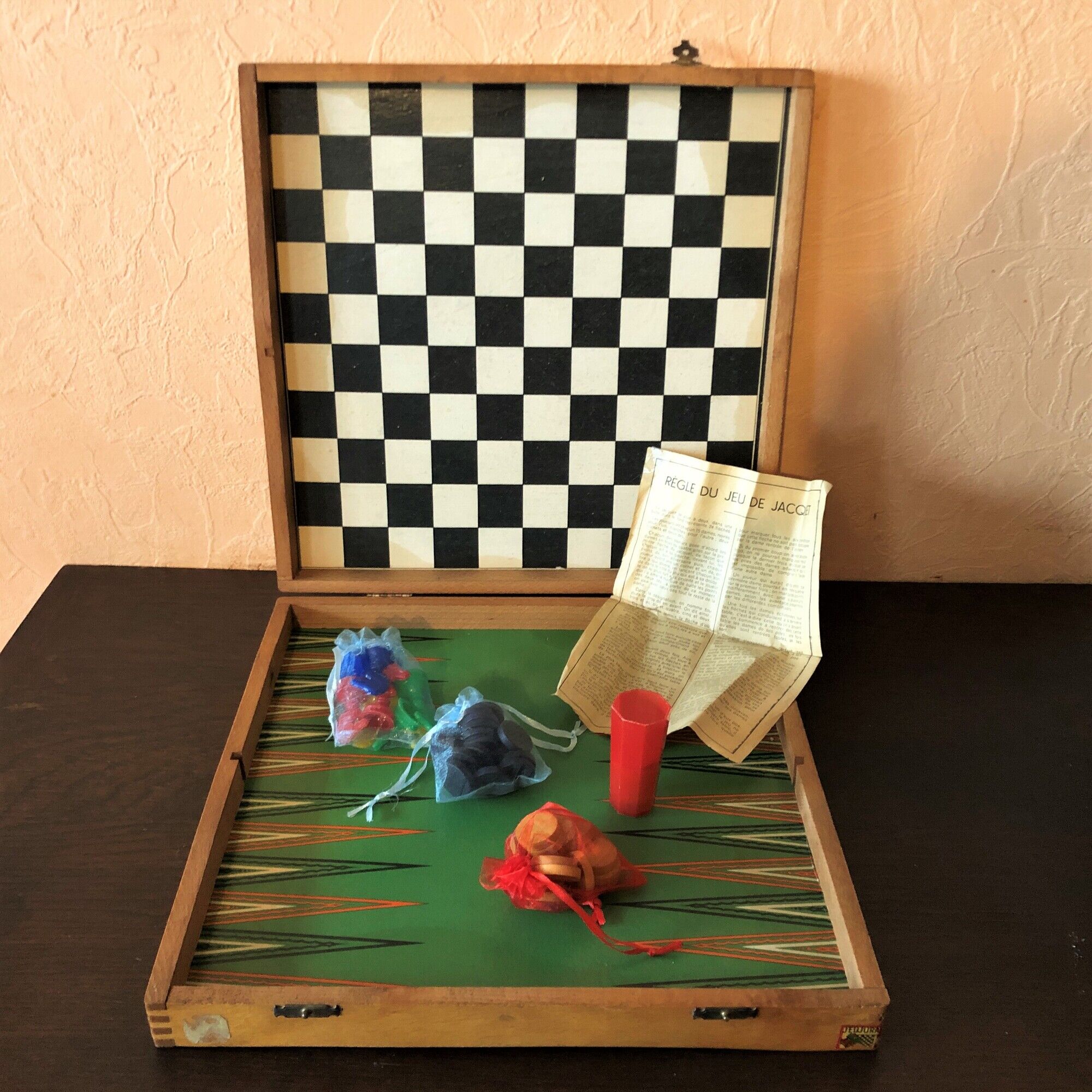 Boîte de jeu plateau de société jeujura petits chevaux, dames ... an 35/40