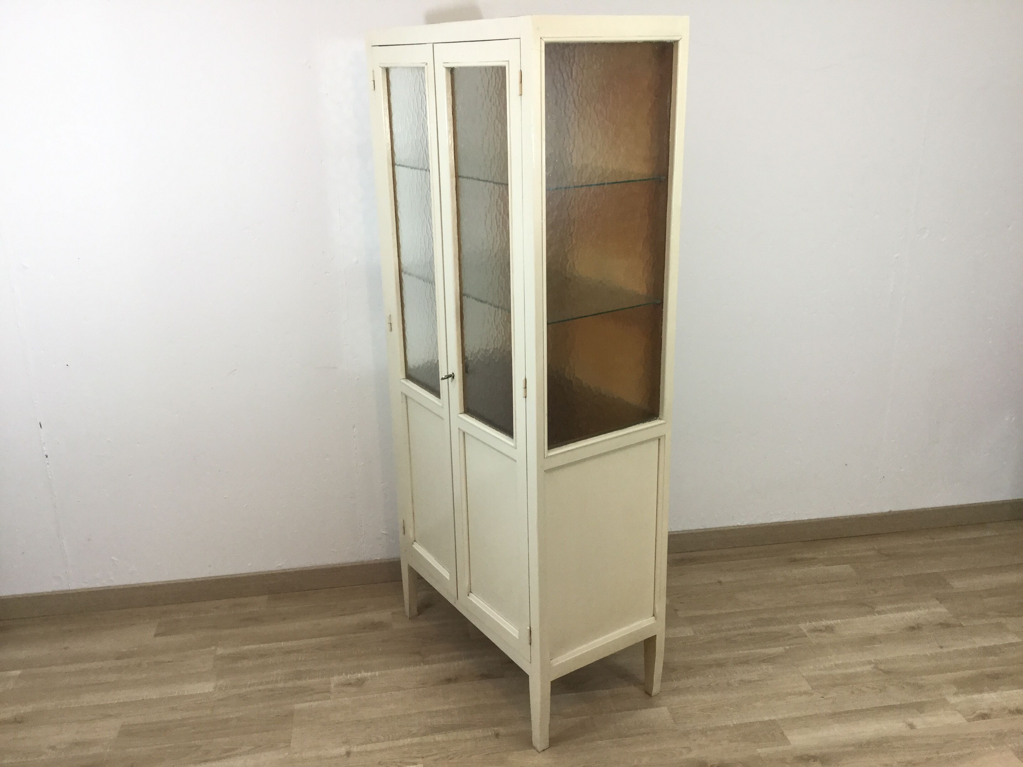 Parisian Cabinet glass