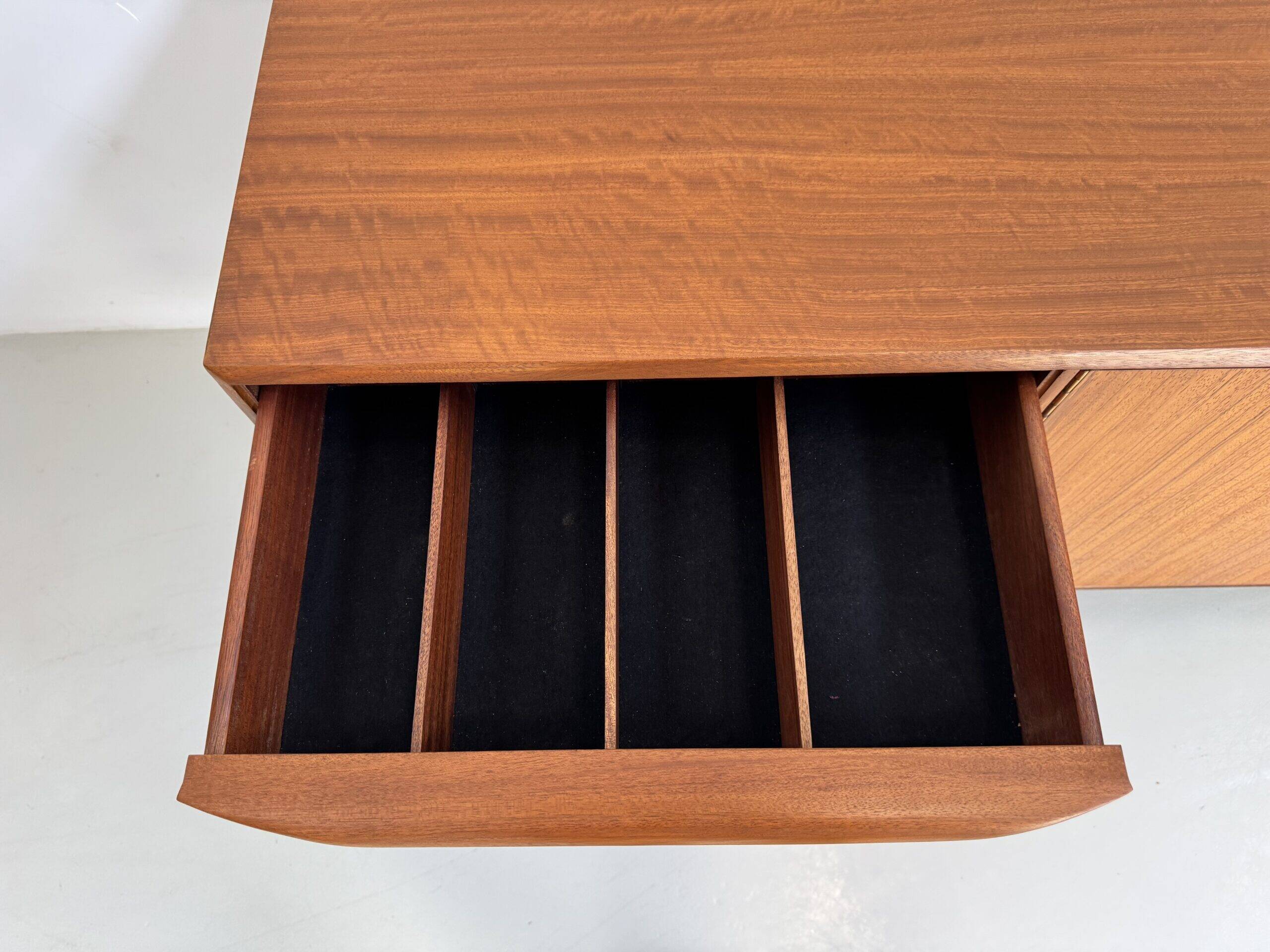 Enfilade vintage McIntosh