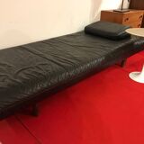 Day bed, vintage bench sofa dating from the 70s.