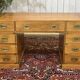 Bureau plat de style marine en acajou blond