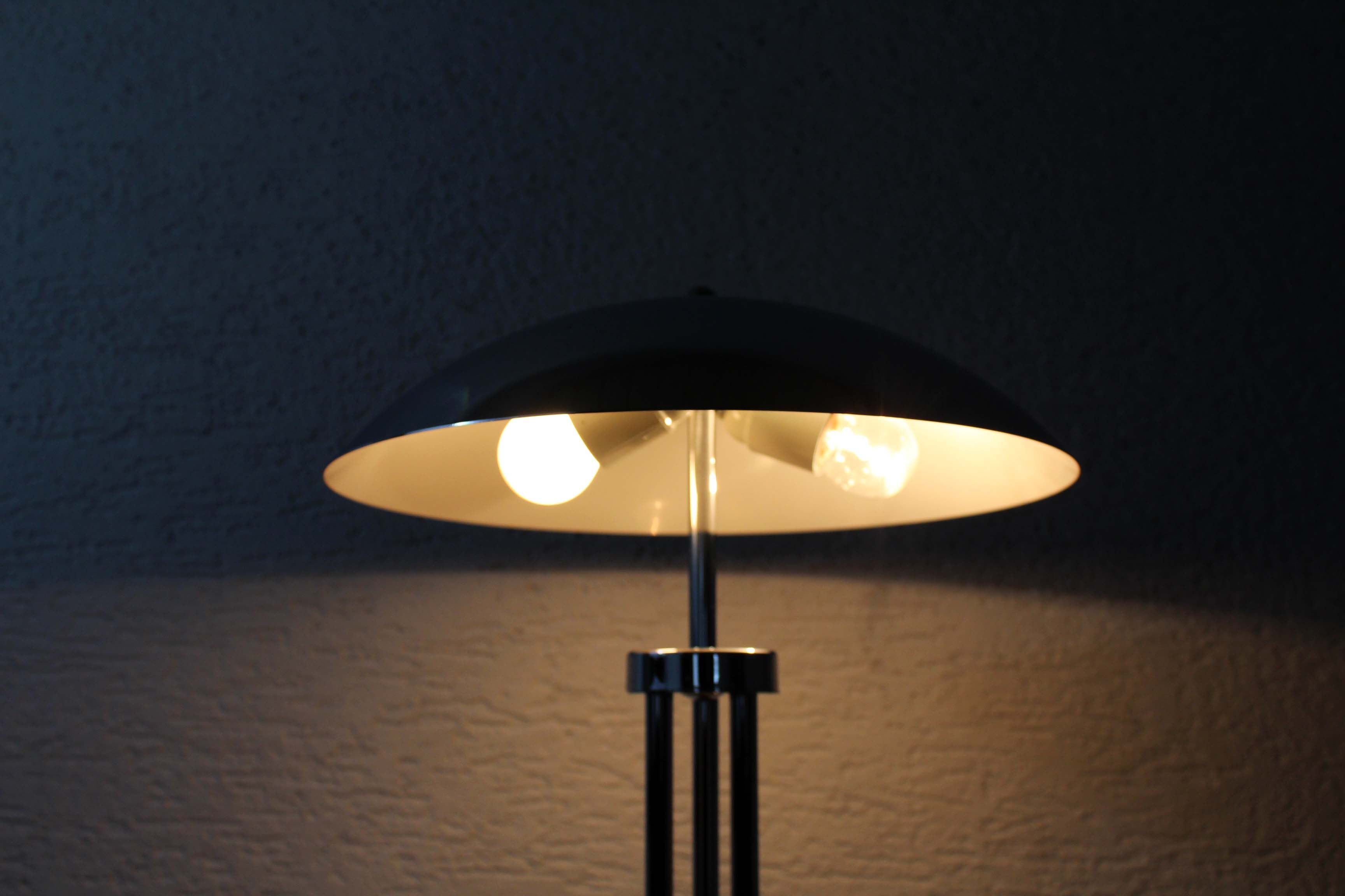Lamp "mushroom" in metal