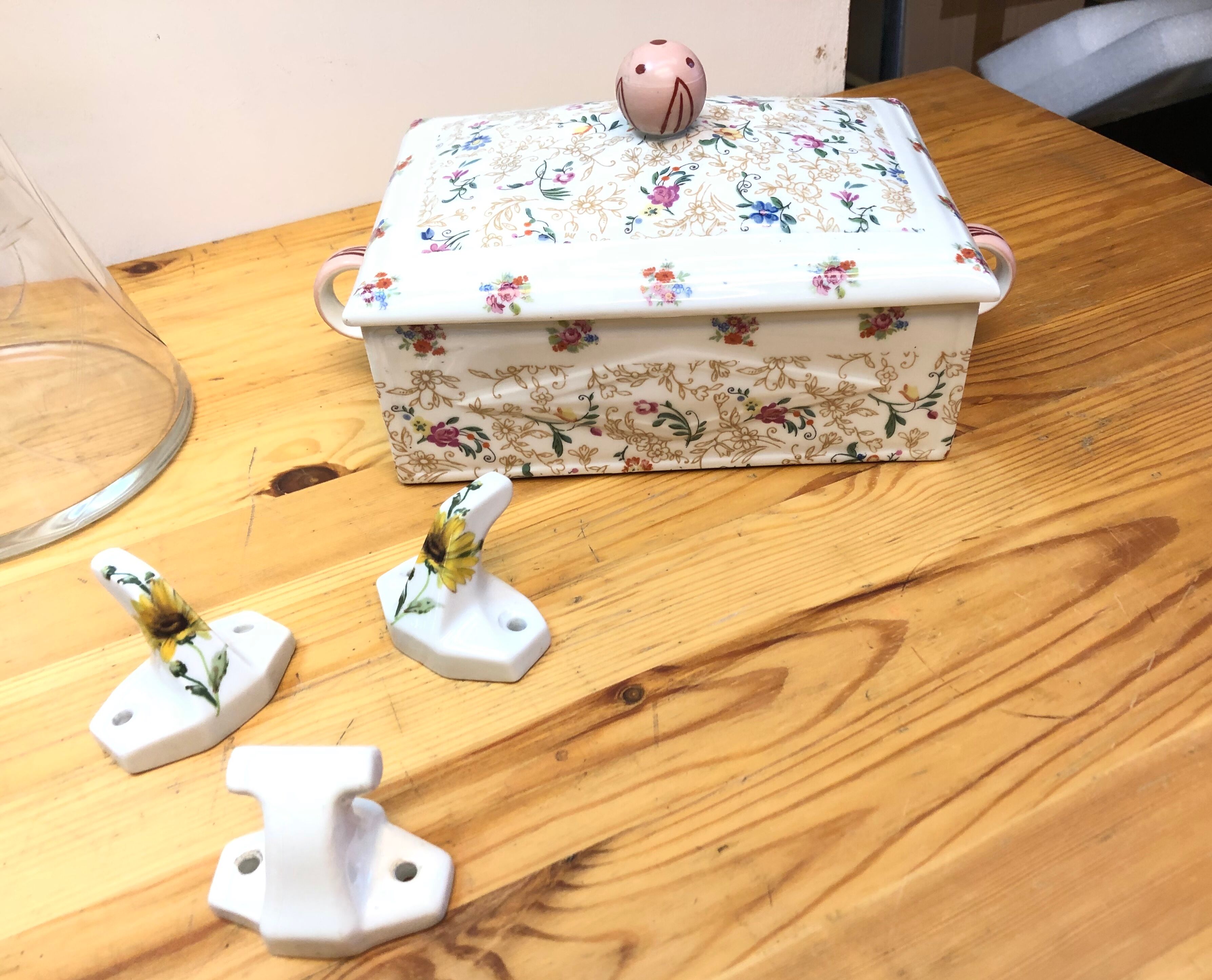 3 patères wall-makeers ceramic porcelain floral vintage 60 Samaritan France