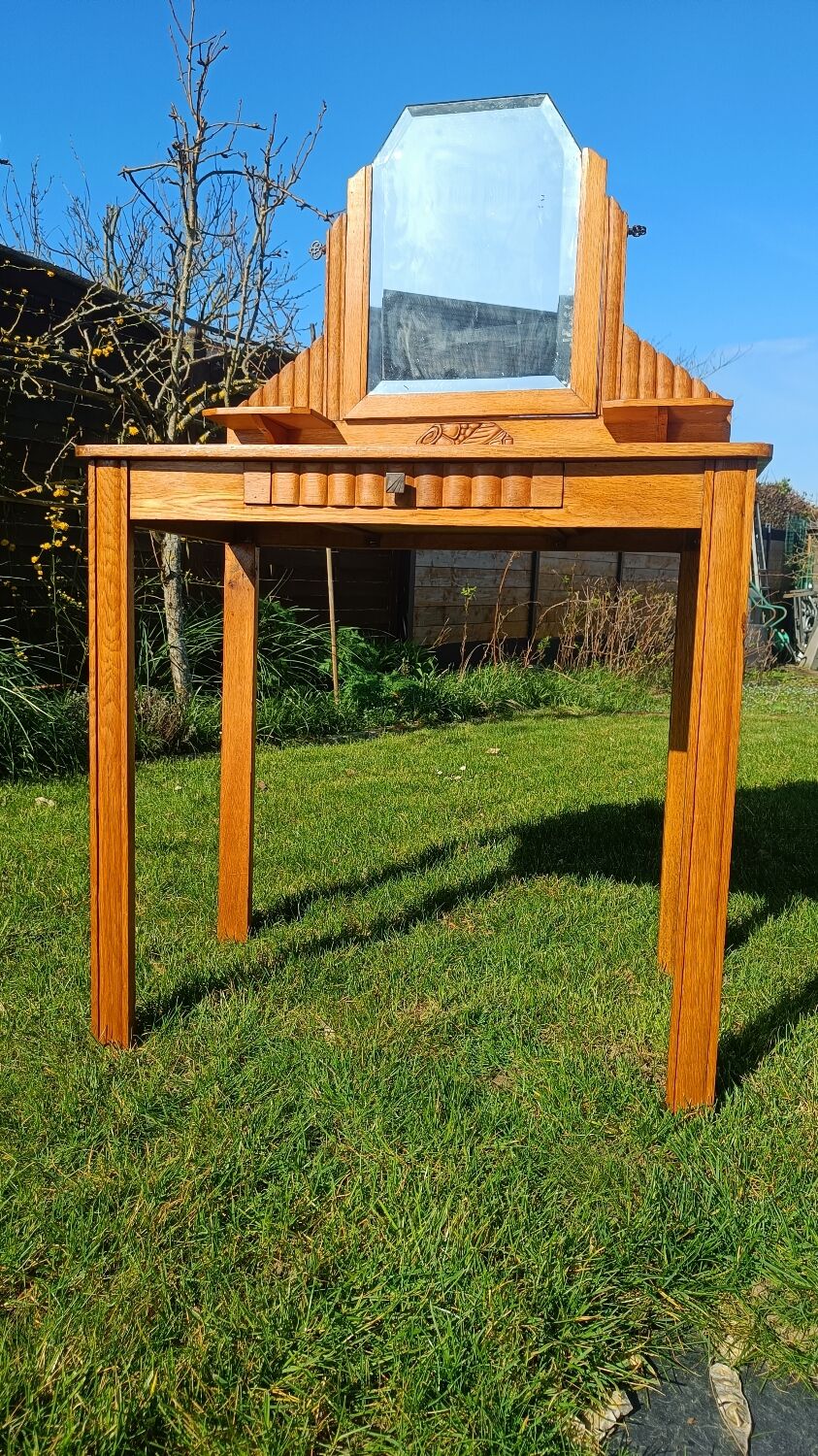 Art Deco dressing table with removable mirror
