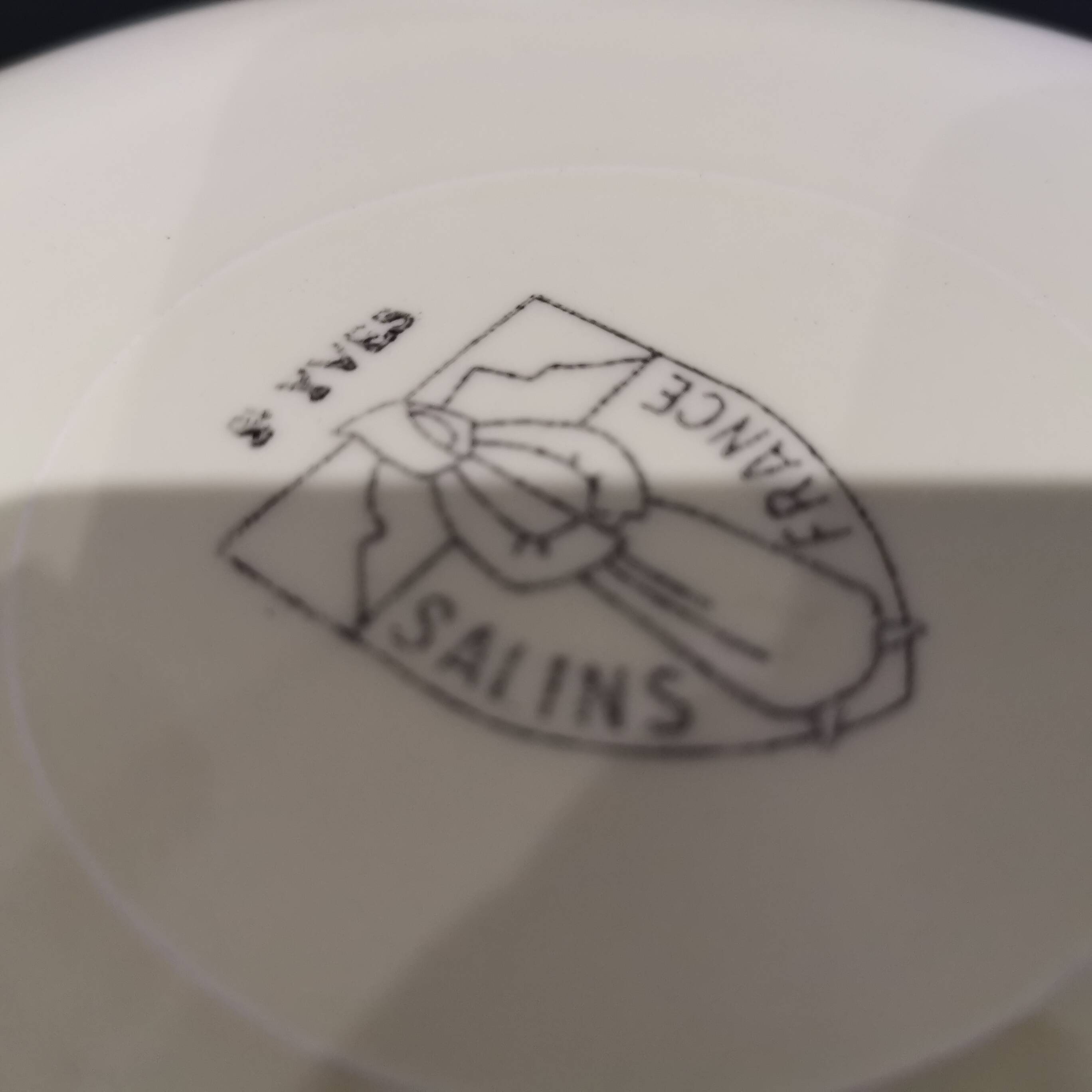 Deep plate Salins France, St Yves pattern, Vintage
