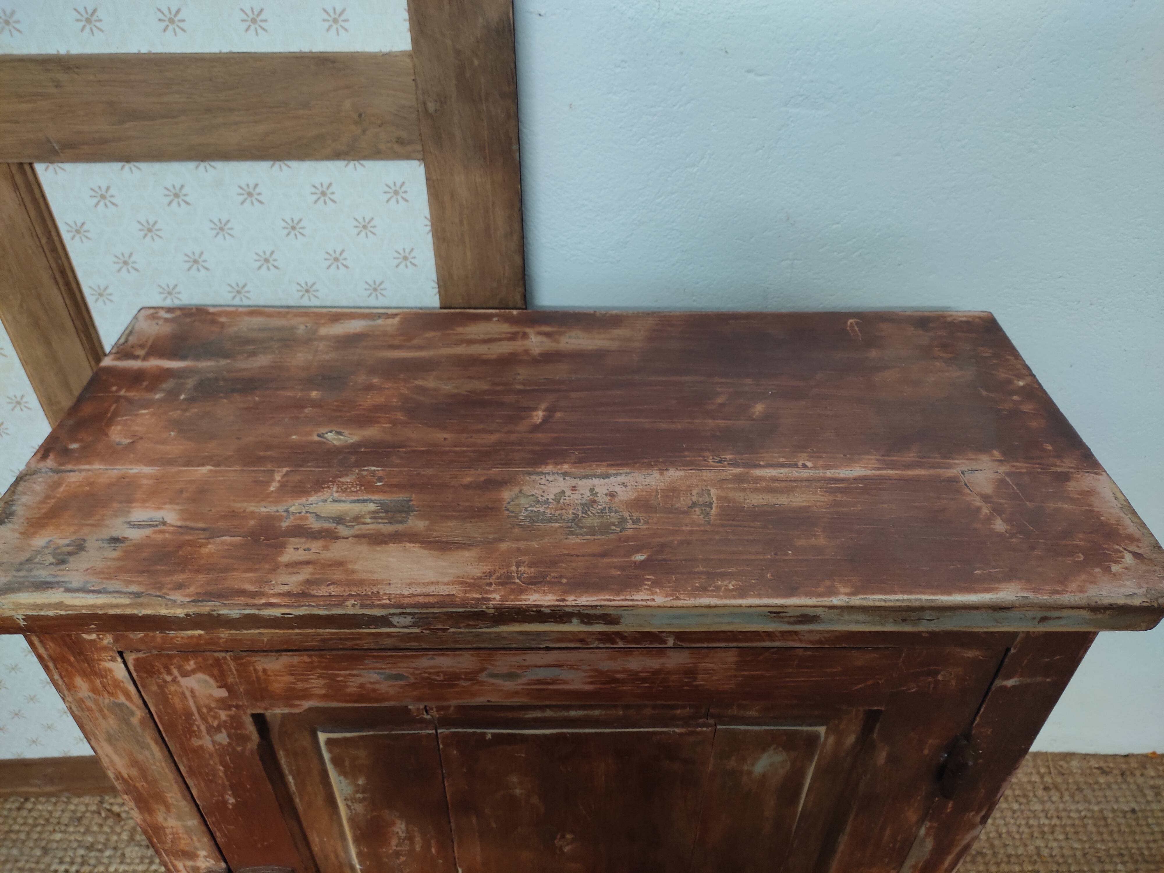 Small patinated jam maker