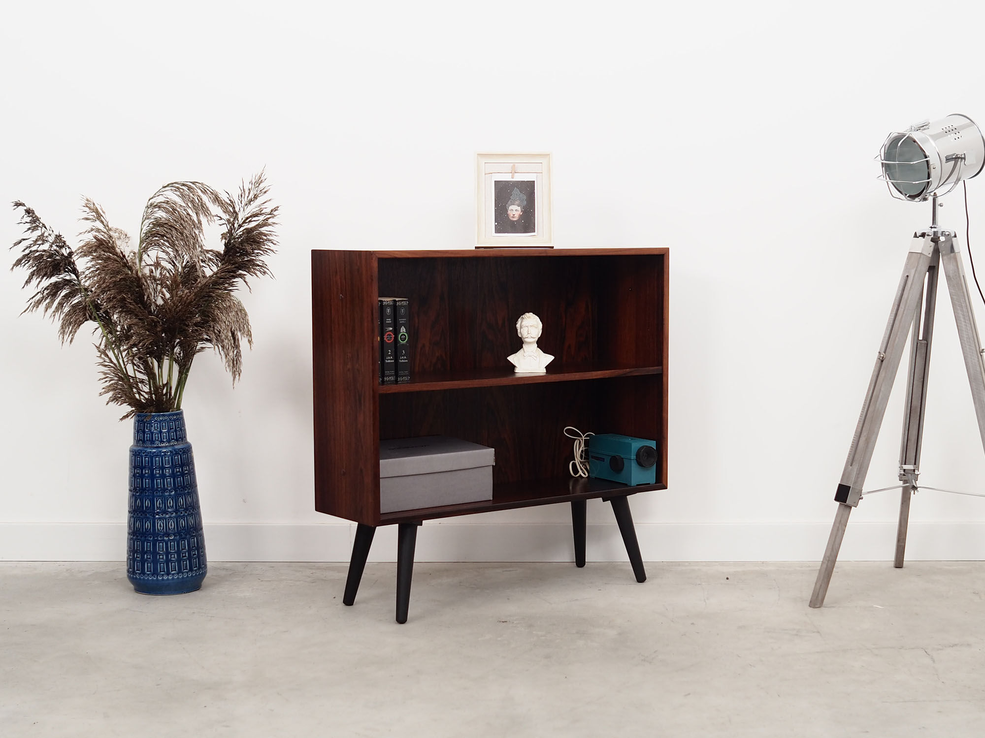 Bibliothèque en palissandre, design danois, années 70, production: Hjørnebo