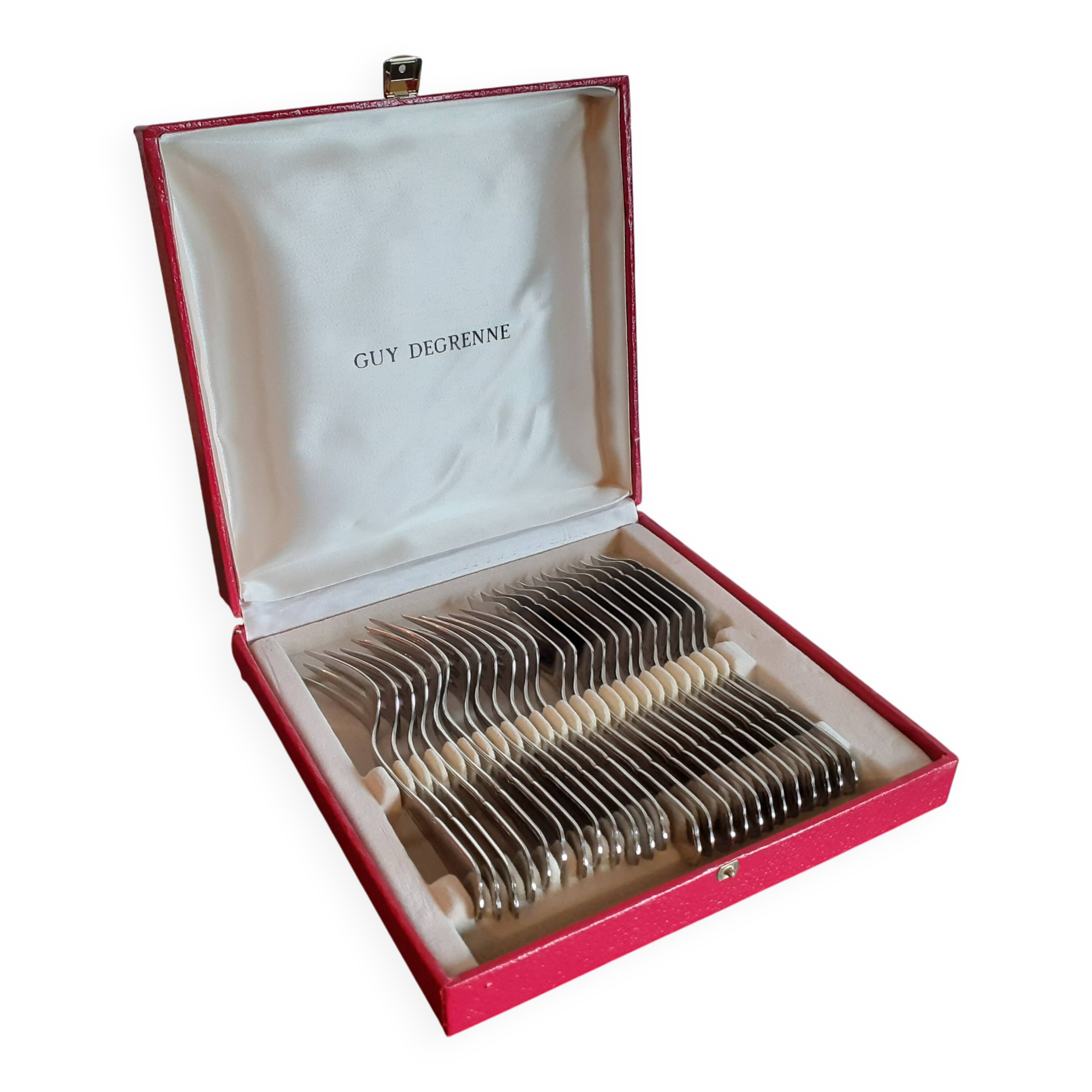 Coffret ménagère 24 pièces monobloc lame scie n°2 inox 18/10 - Mirage- Guy Degrenne