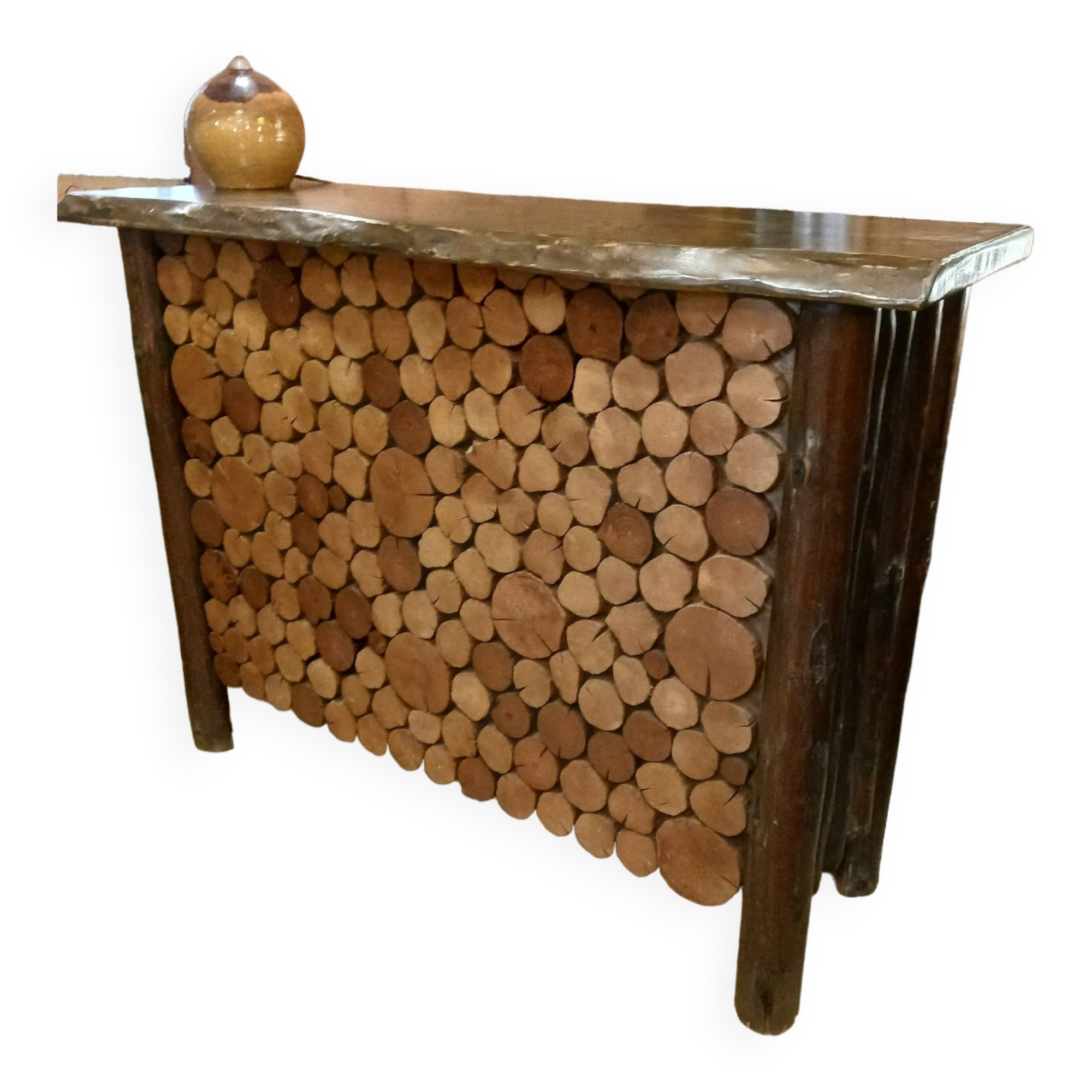 bar 1970 wooden log