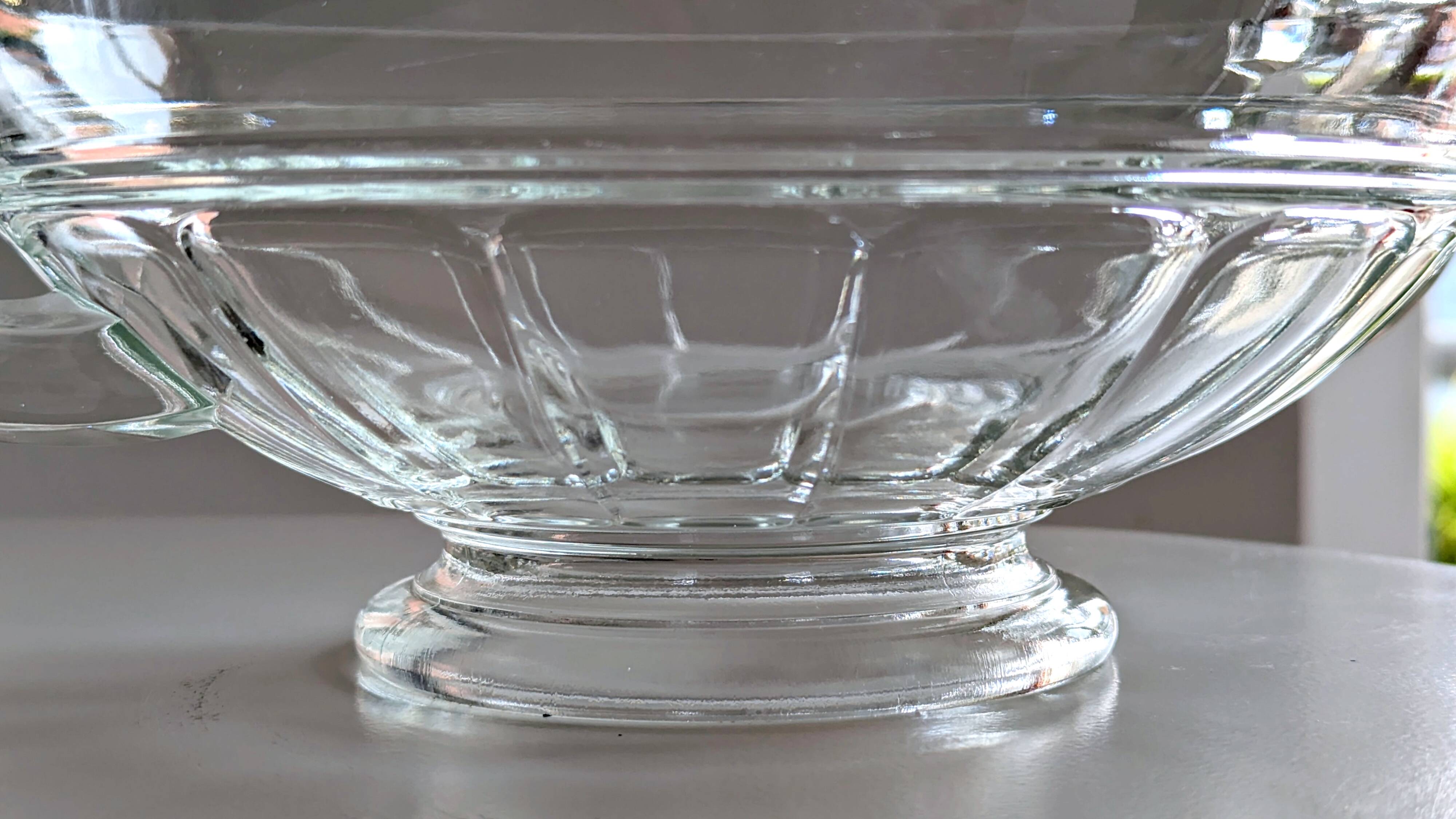 Glass fruit bowl, Val Saint Lambert style