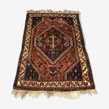 162x110cm hand-woven Persian rug