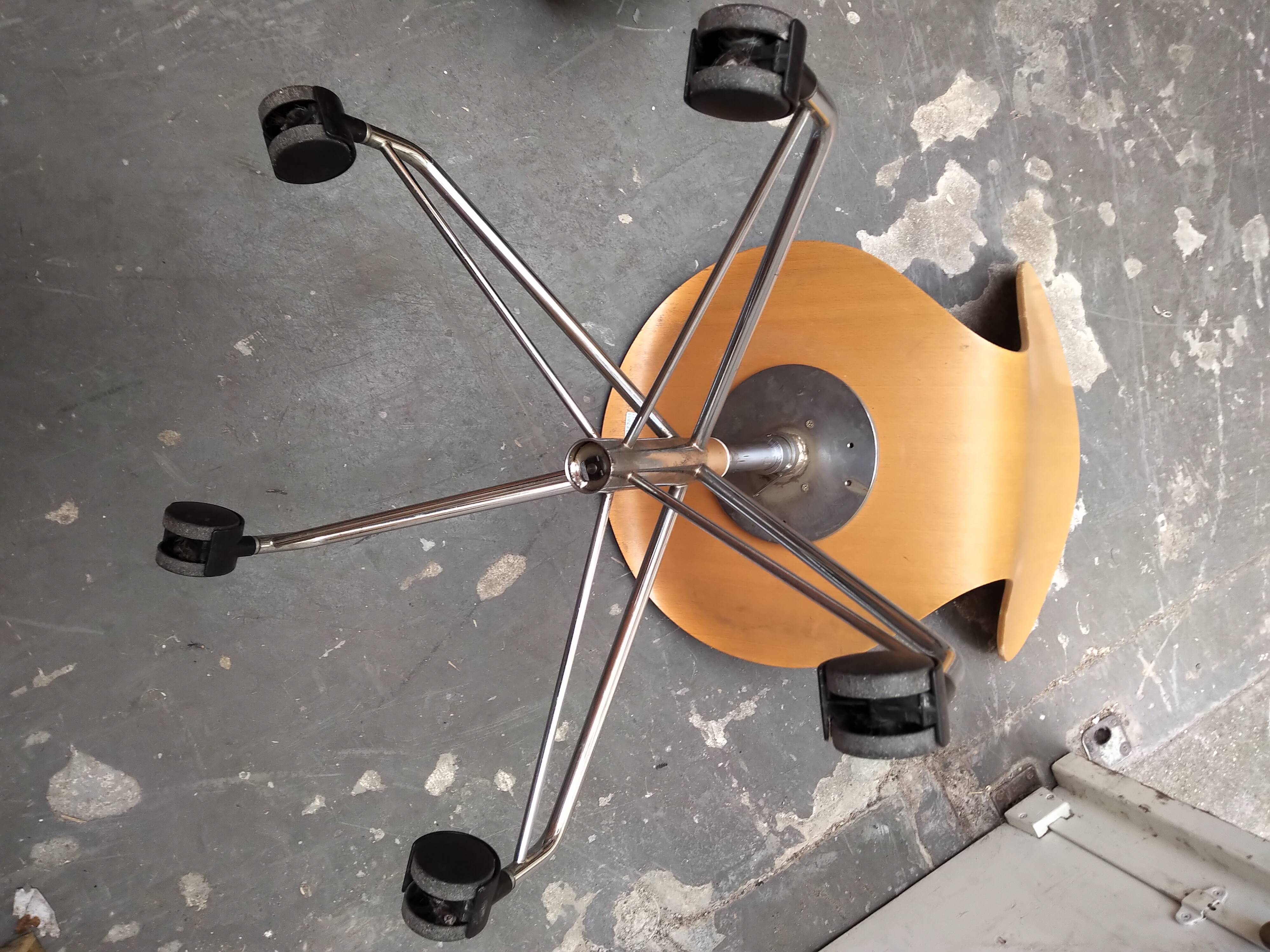 Office swivel chair model 3117 by Arne Jacobsen for Fritz Hansen, 2001