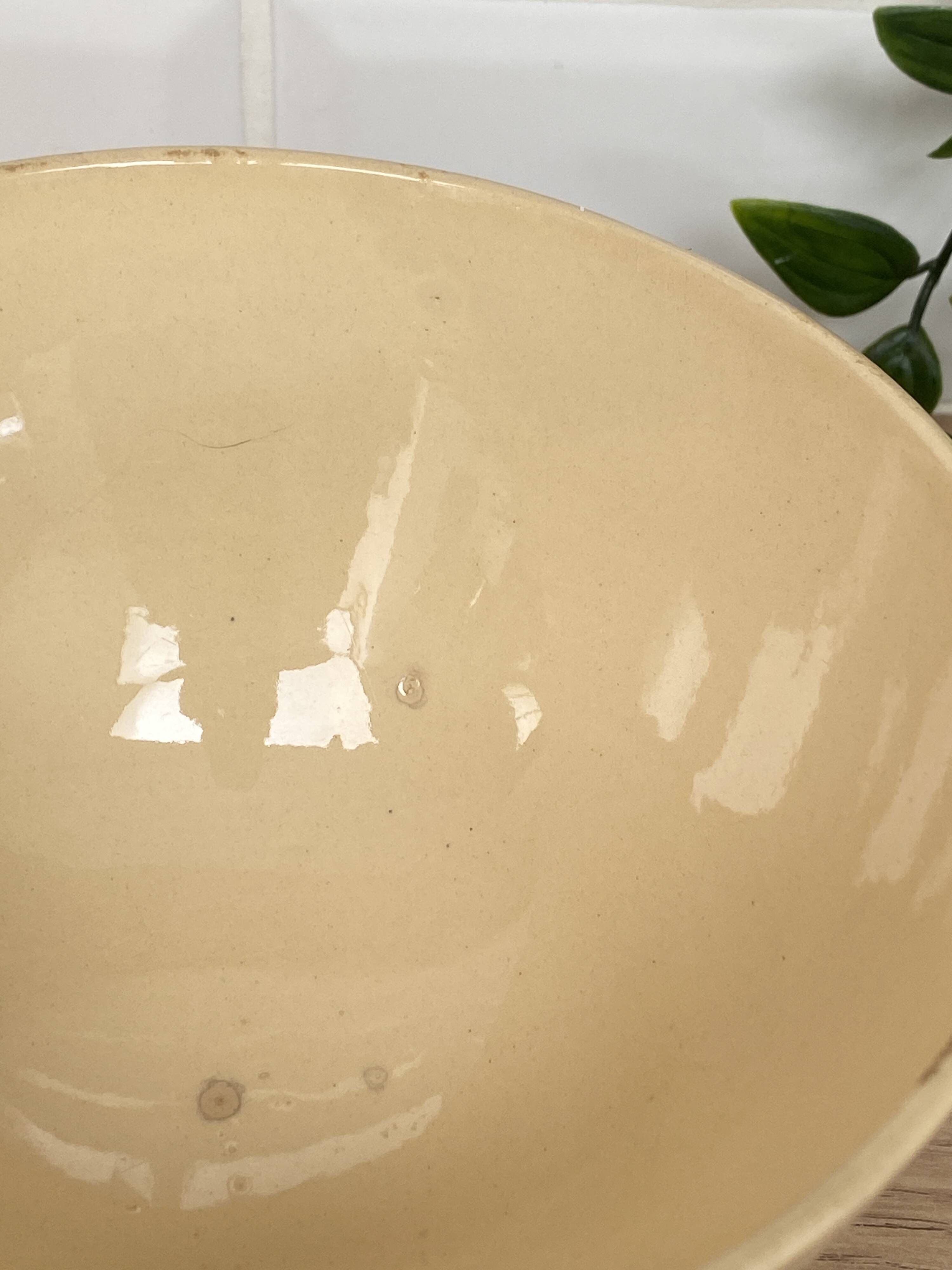 Antique half-porcelain bowl from Badonviller