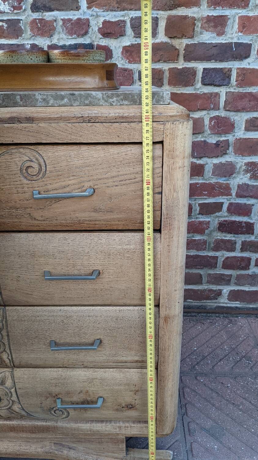 Art deco chest of drawers