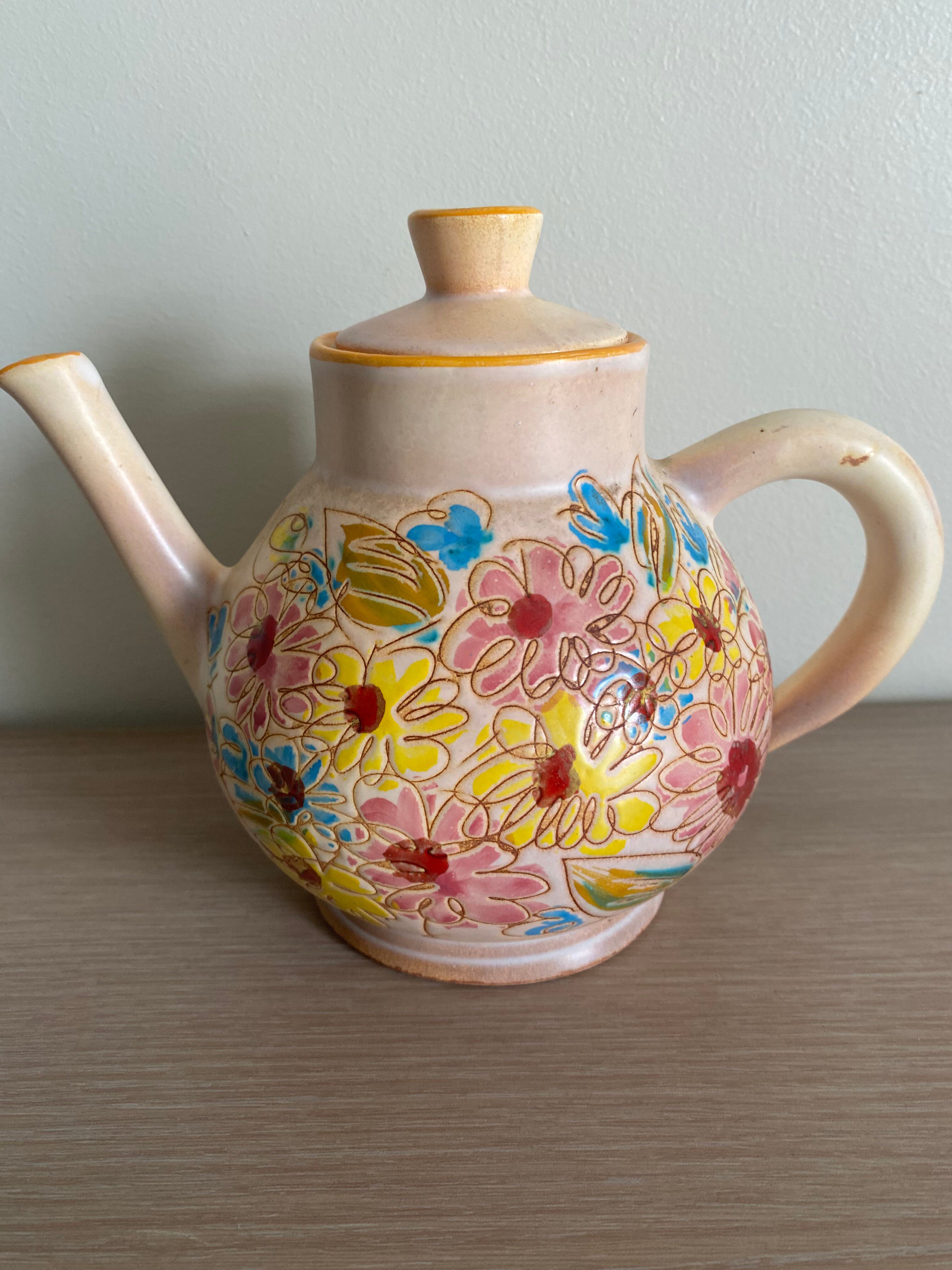 Vallauris teapot