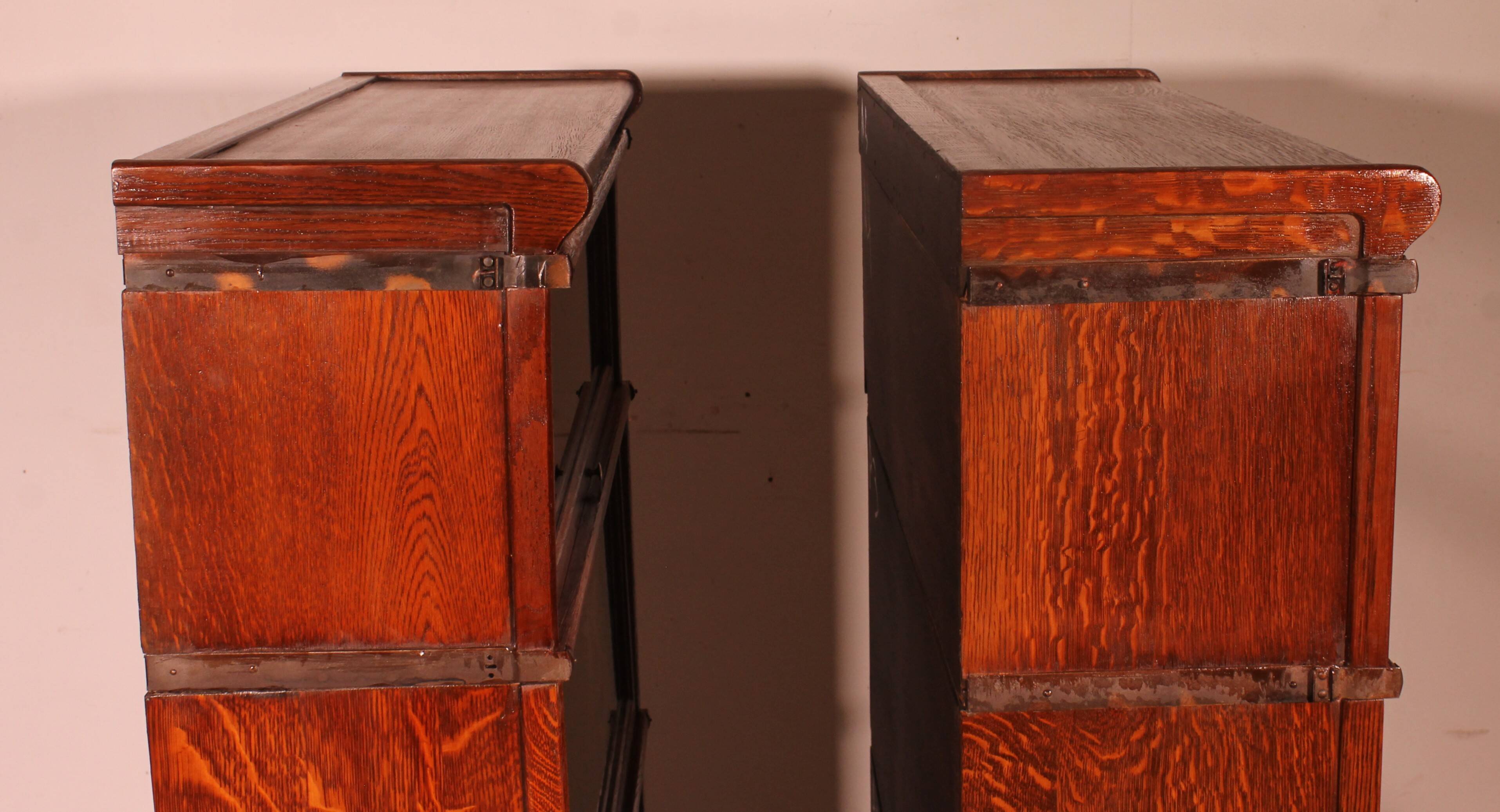 Globe Wernicke oak bookcase pair circa 1900