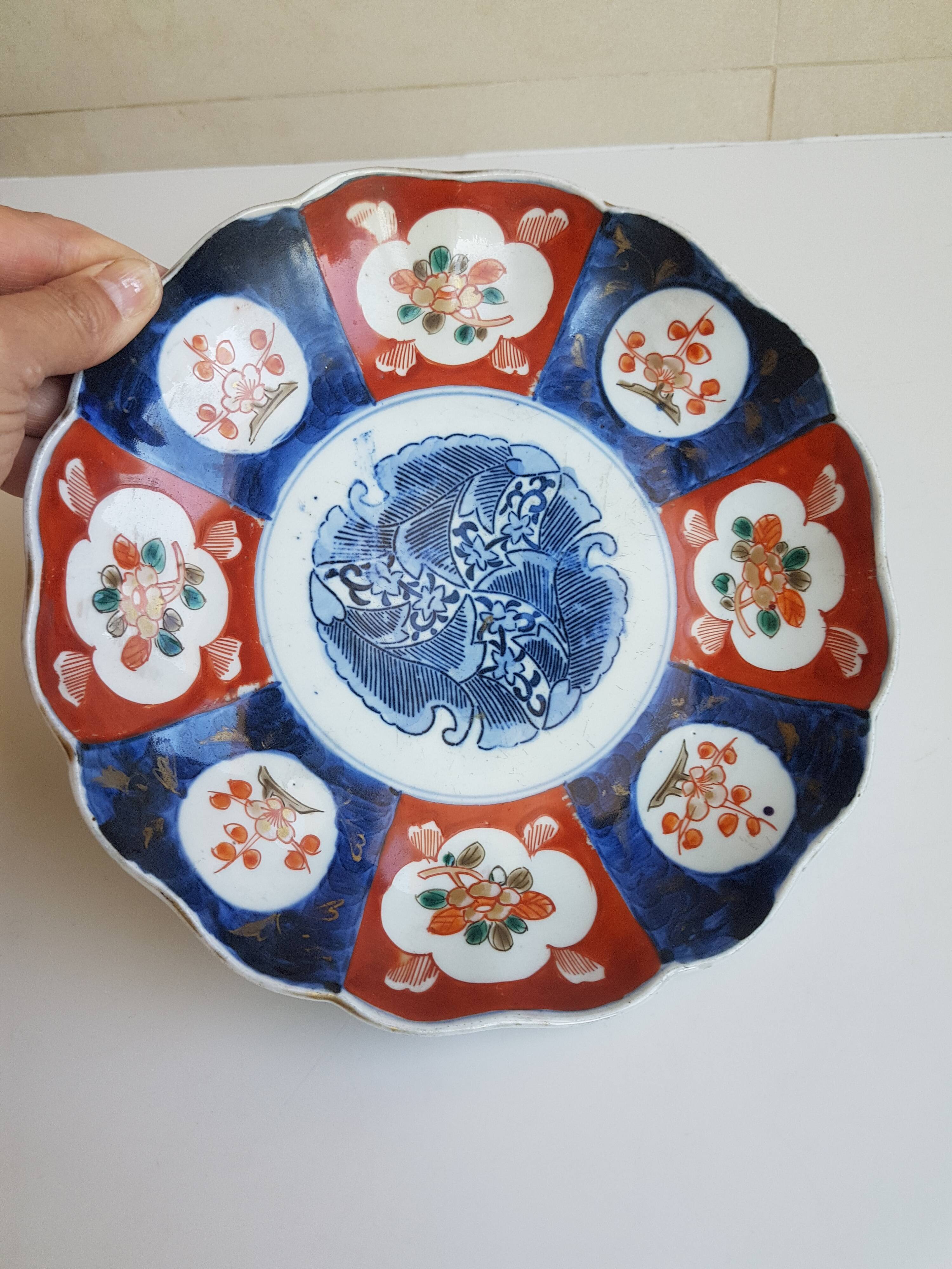 2 plates Imari