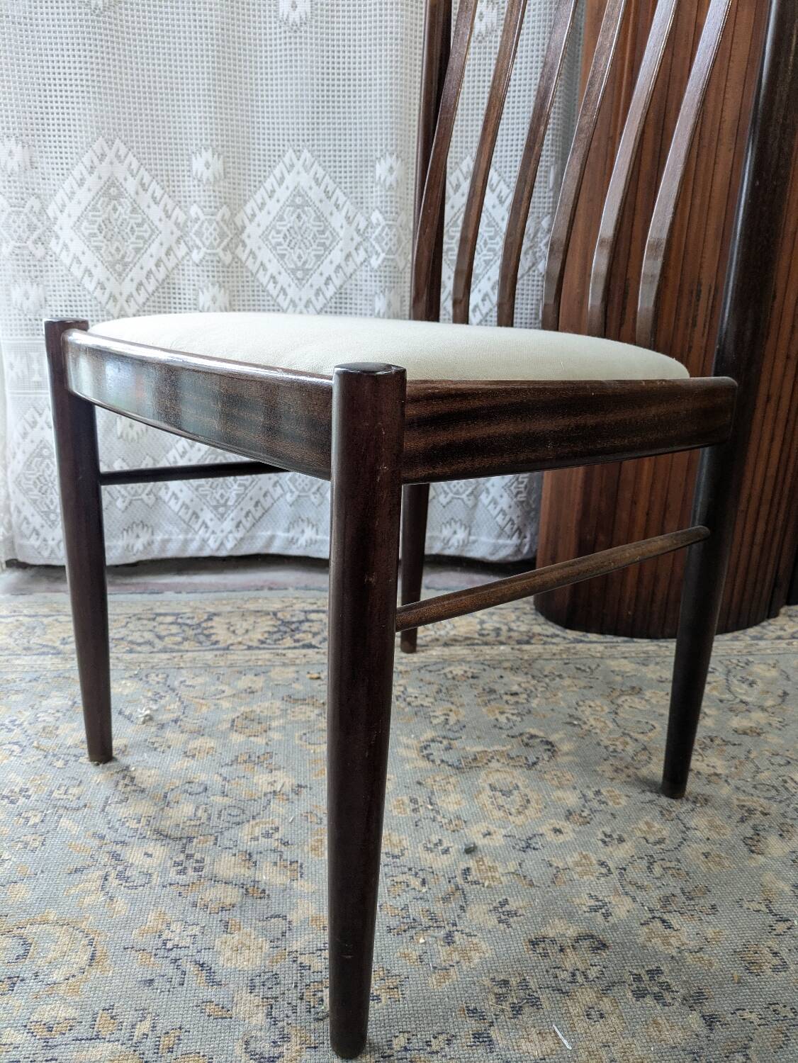 4 H.W. Klein Bramin chairs